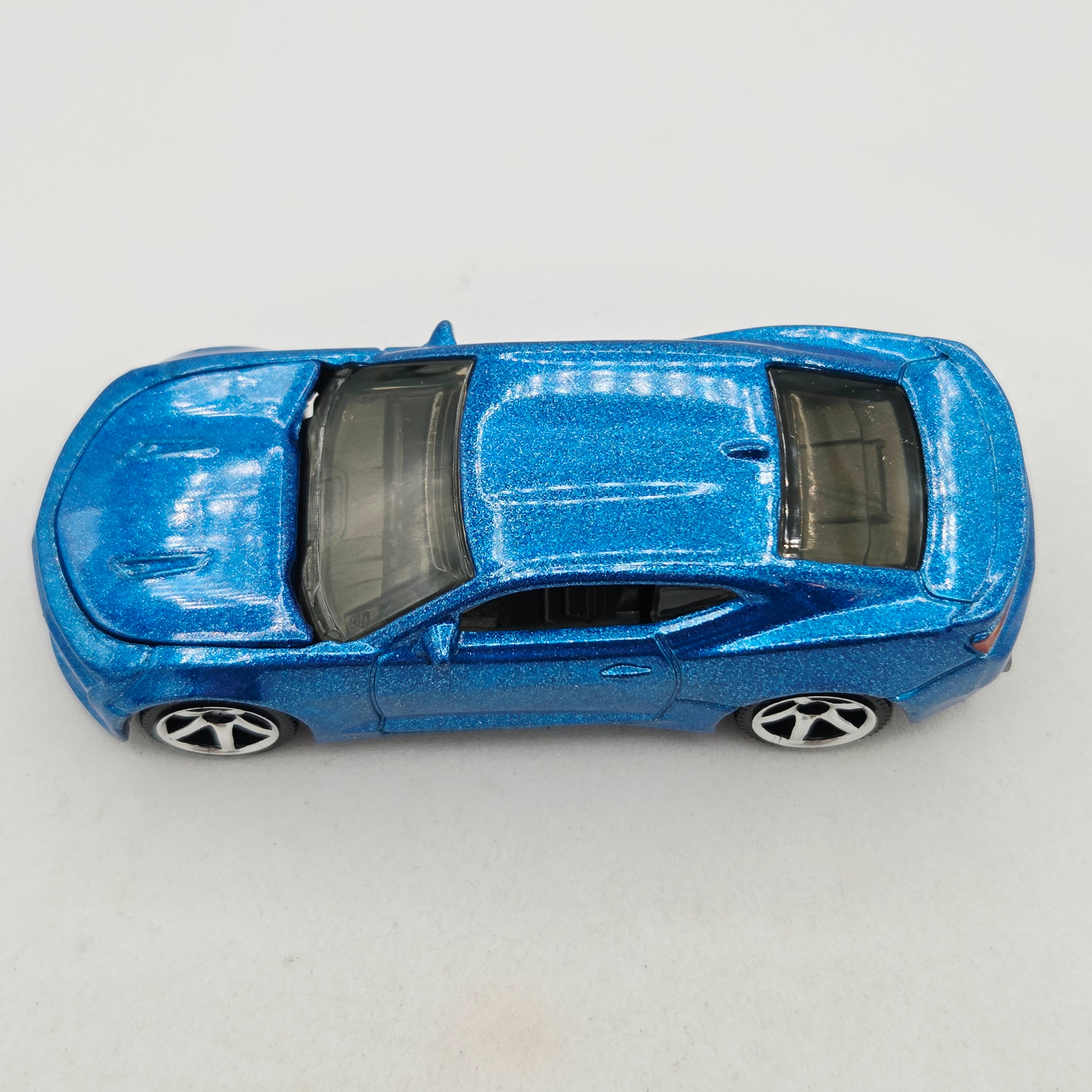Matchbox '16 Chevrolet Camaro (2019 MBX Moving Parts)
