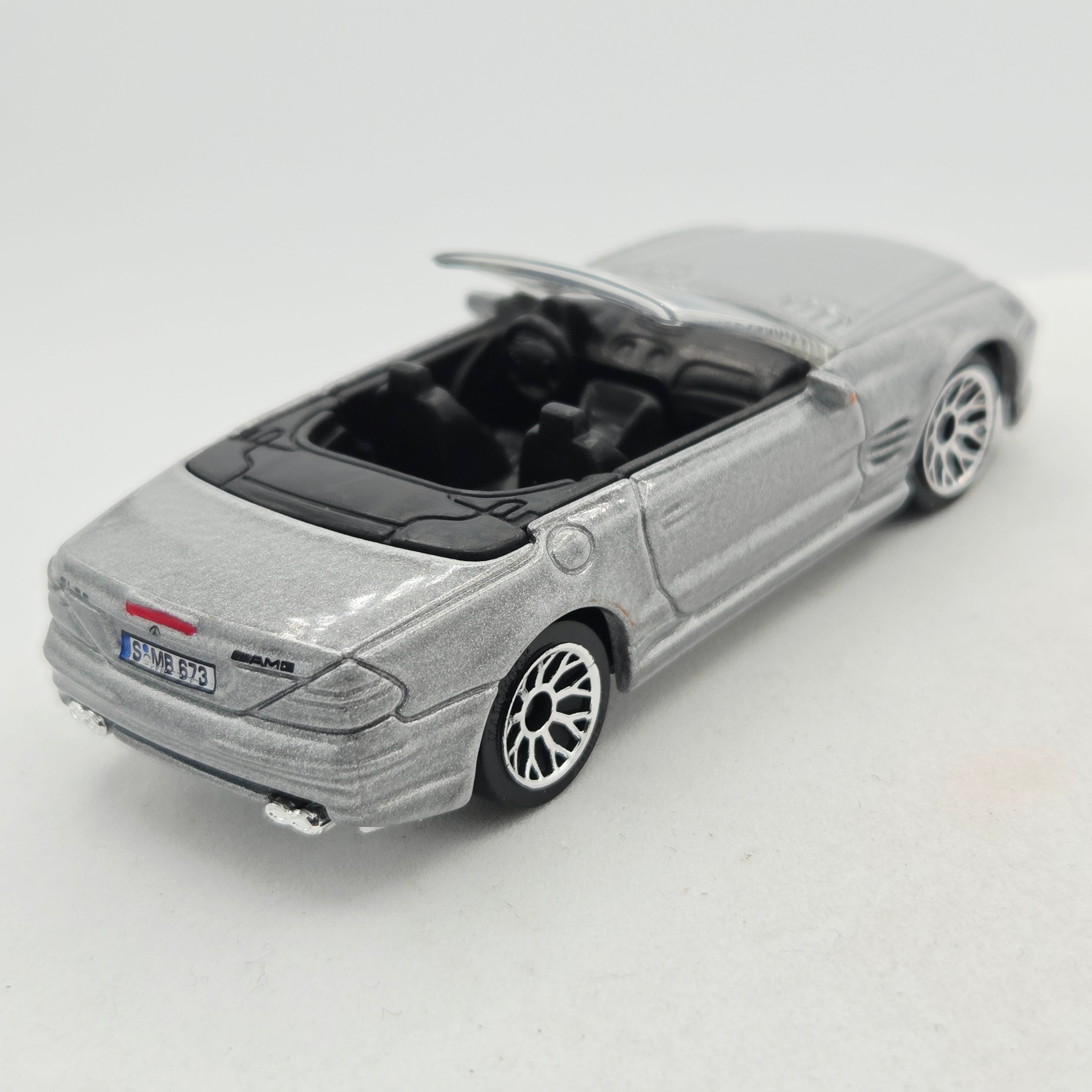 Matchbox Mercedes-Benz SL55 (2005 MBX Basic - Buried Treasure)