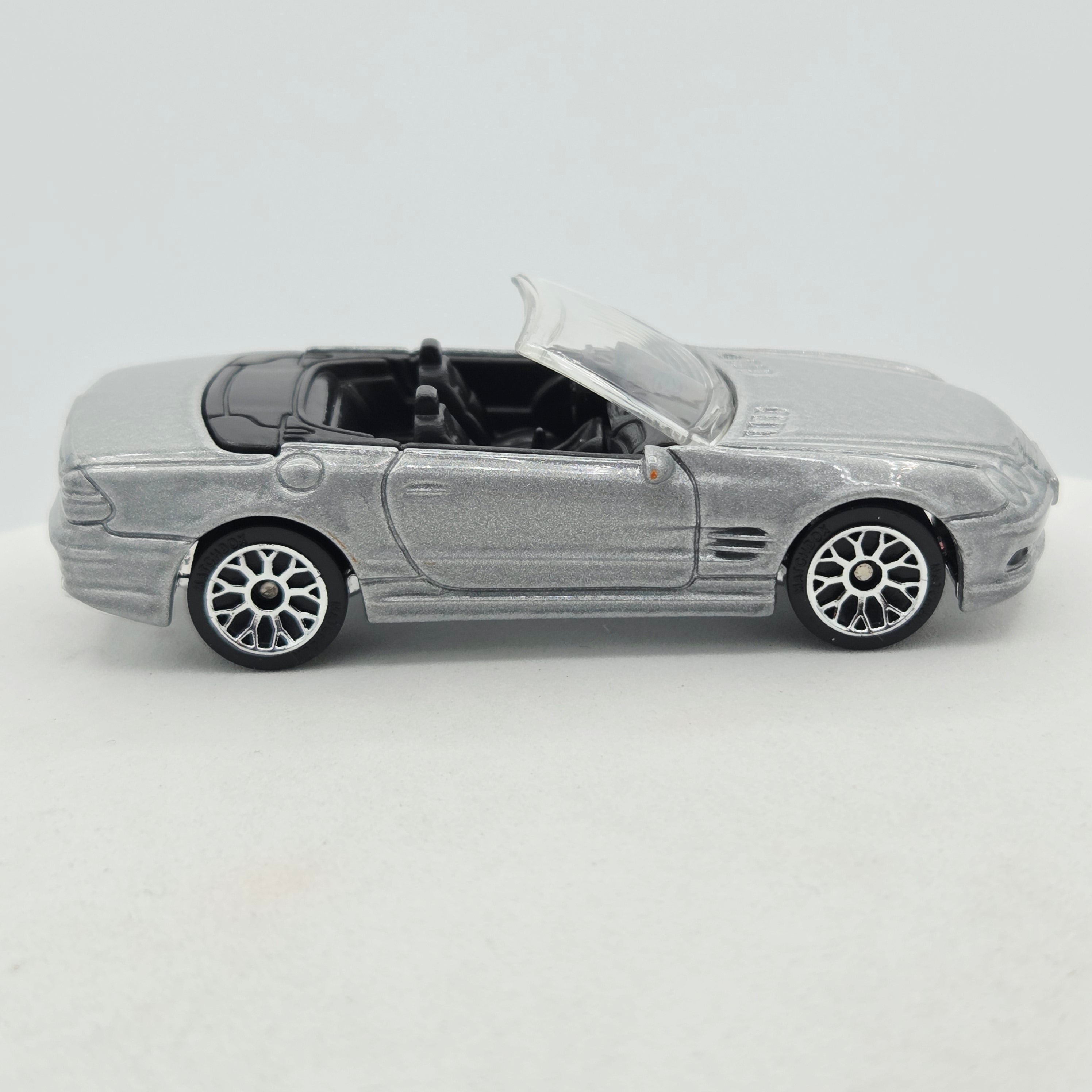 Matchbox Mercedes-Benz SL55 (2005 MBX Basic - Buried Treasure)