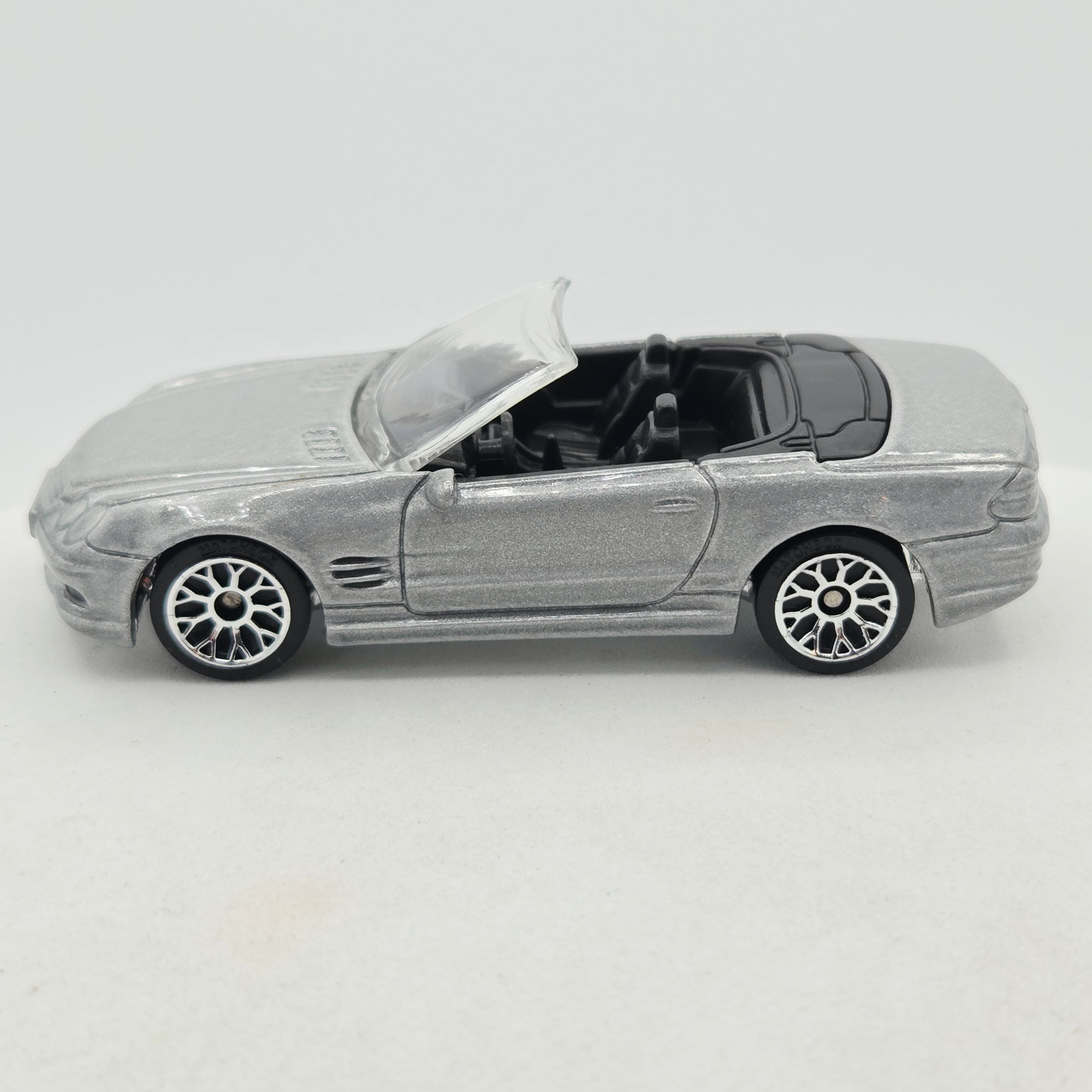 Matchbox Mercedes-Benz SL55 (2005 MBX Basic - Buried Treasure)
