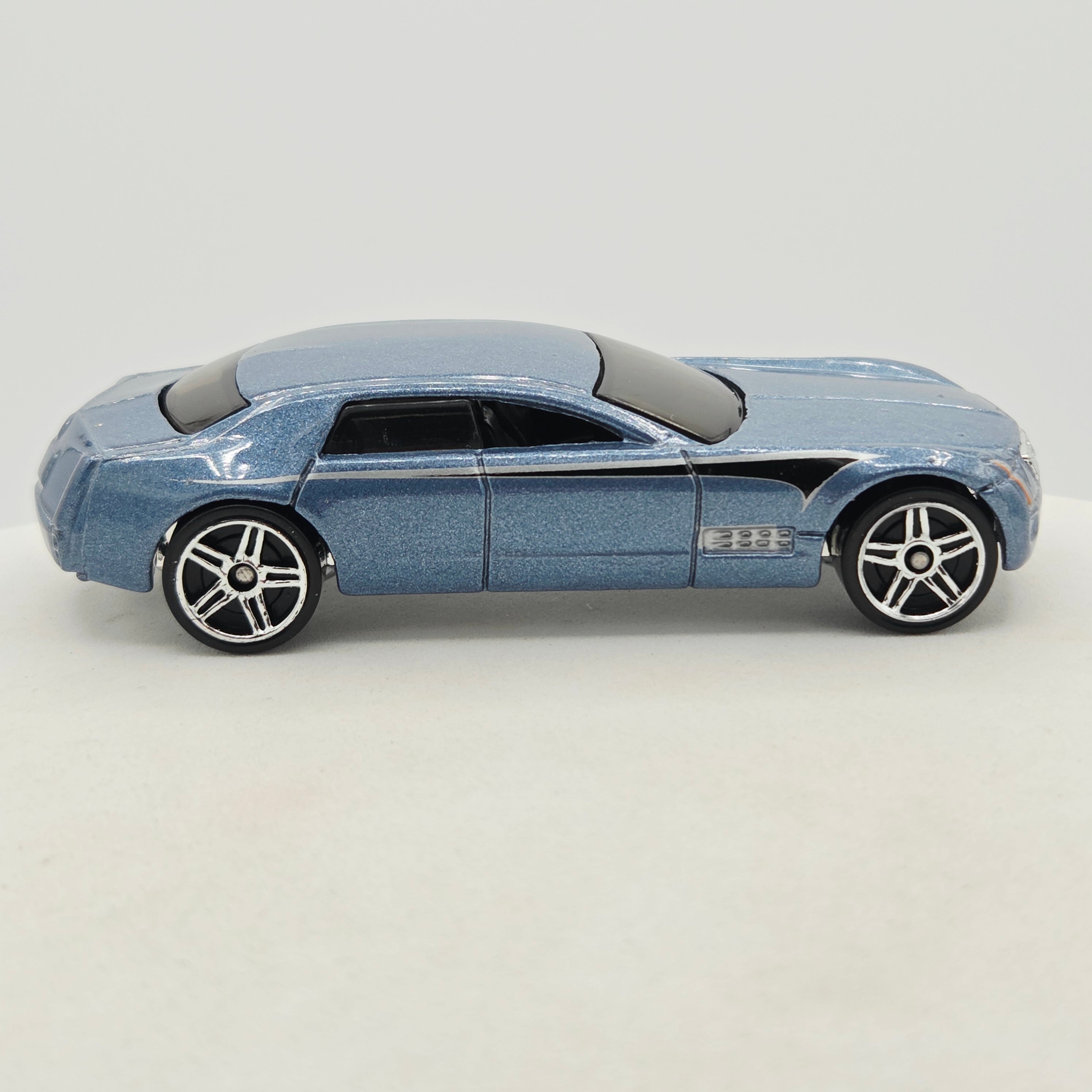 Hot Wheels Cadillac Sixteen - Loose (2008 HW Basic - Web Trading Cars)