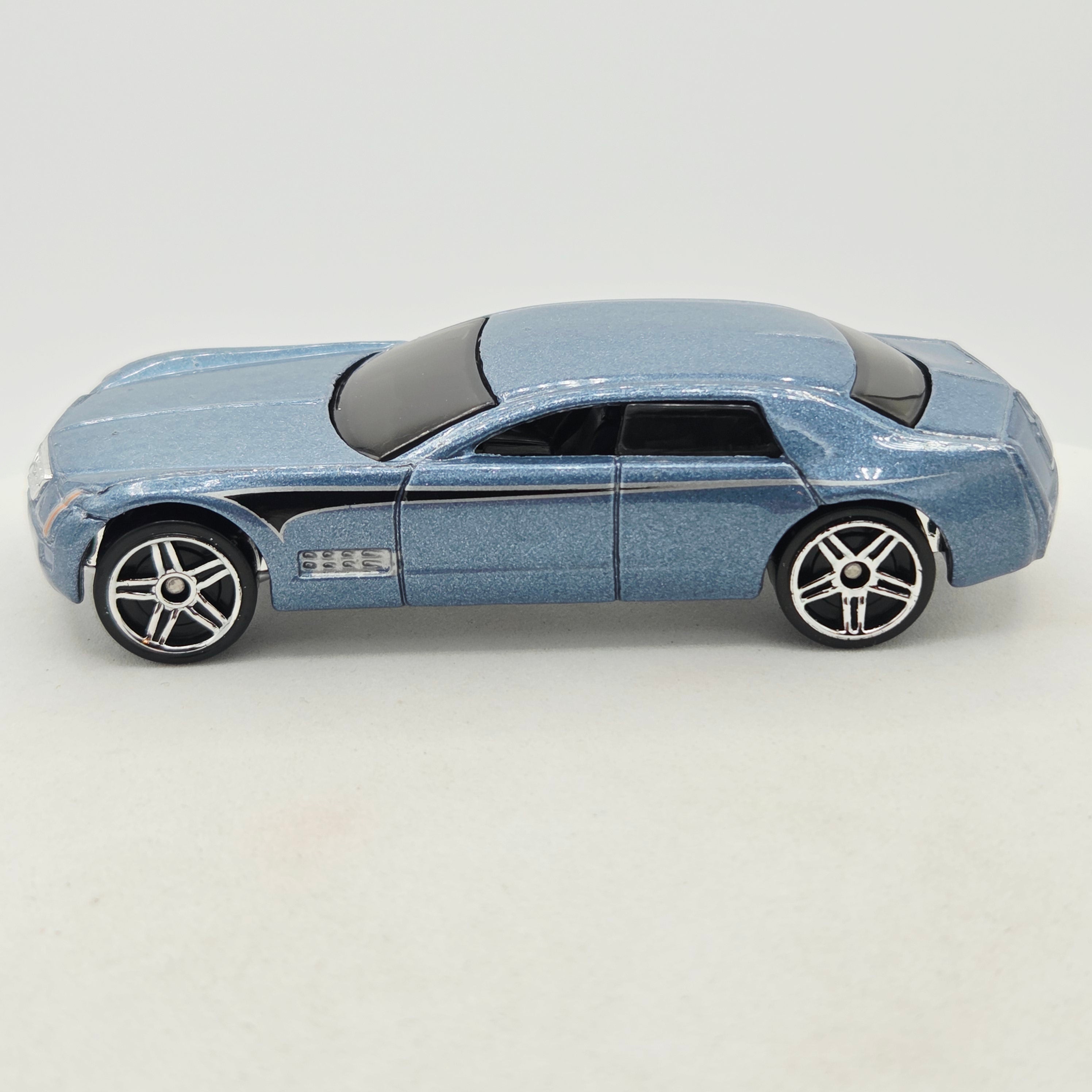Hot Wheels Cadillac Sixteen - Loose (2008 HW Basic - Web Trading Cars)