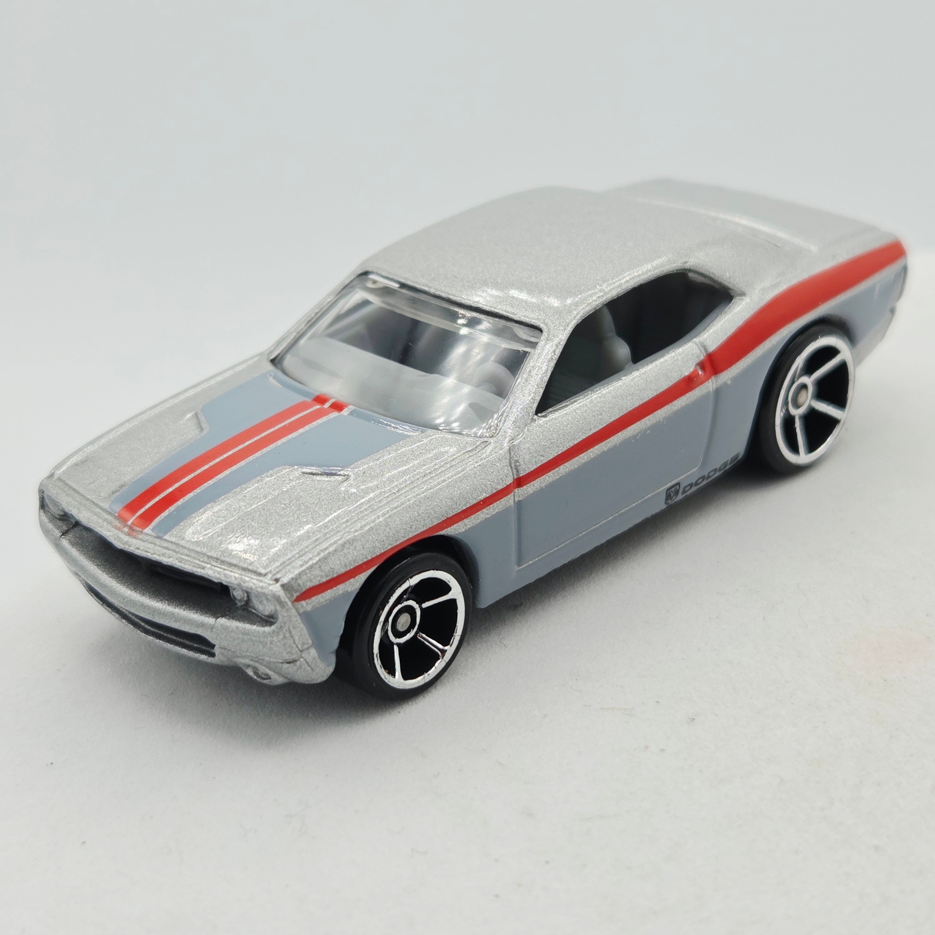 Hot Wheels Dodge Challenger Concept - OH5 Wheels (2009 HW Multipack Exclusive)