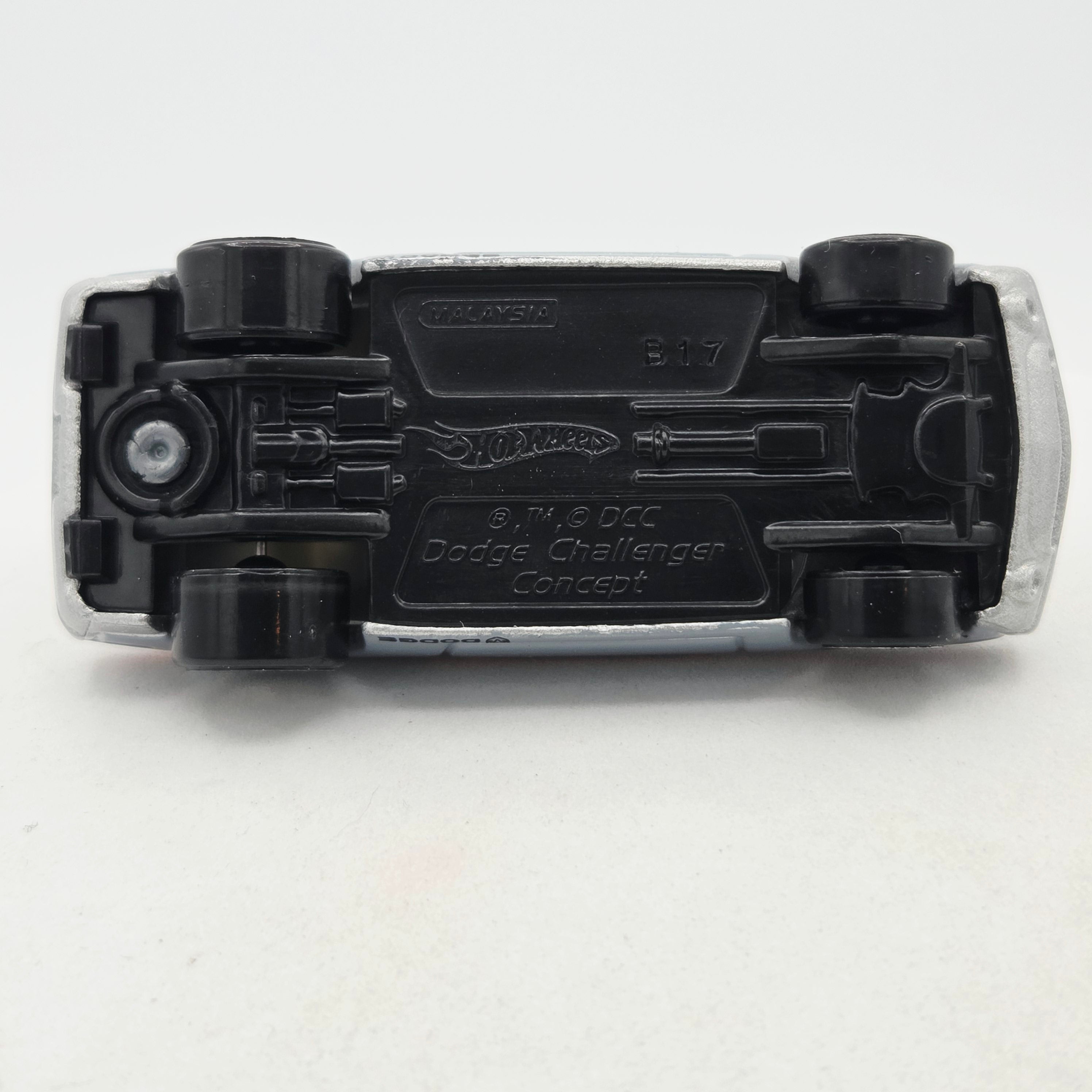 Hot Wheels Dodge Challenger Concept - OH5 Wheels (2009 HW Multipack Exclusive)