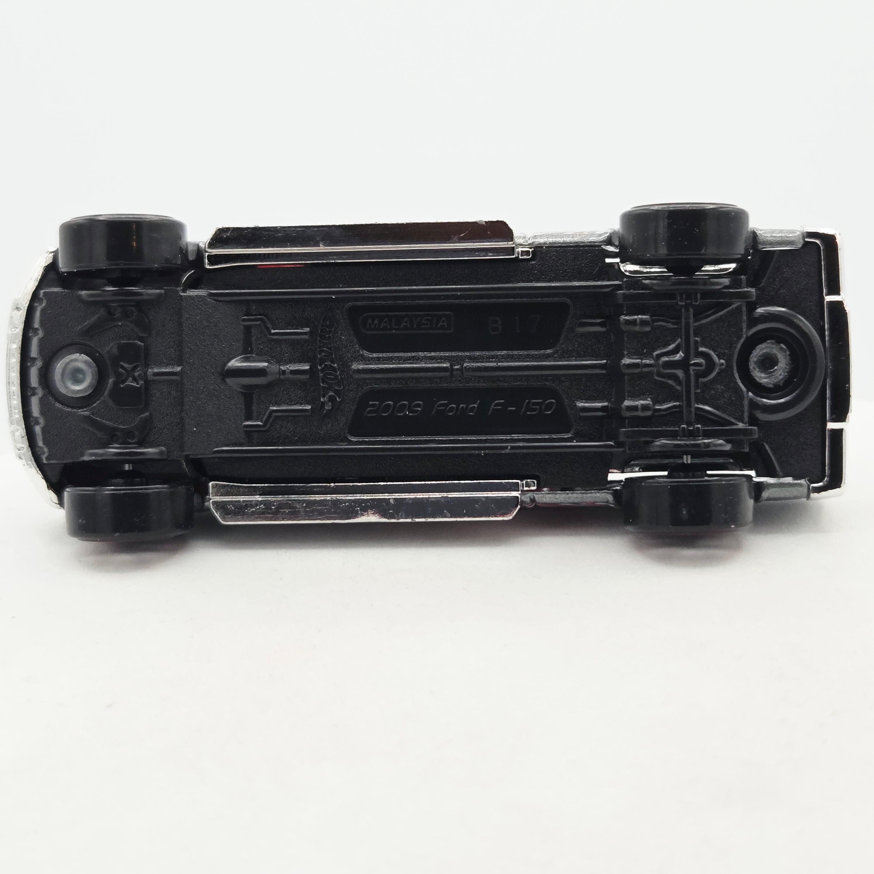 Hot Wheels '09 Ford F-150 Pickup (2009 HW Basic - New Models)