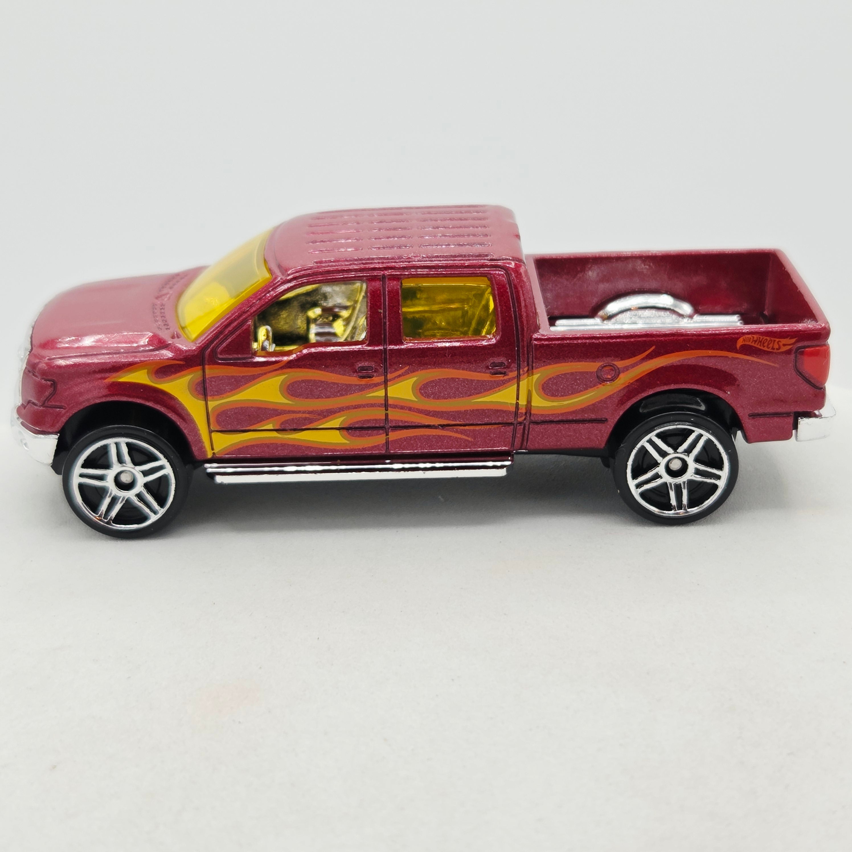 Hot Wheels '09 Ford F-150 Pickup (2016 HW Hot Trucks 5 Pack - Multipack Exclusive)