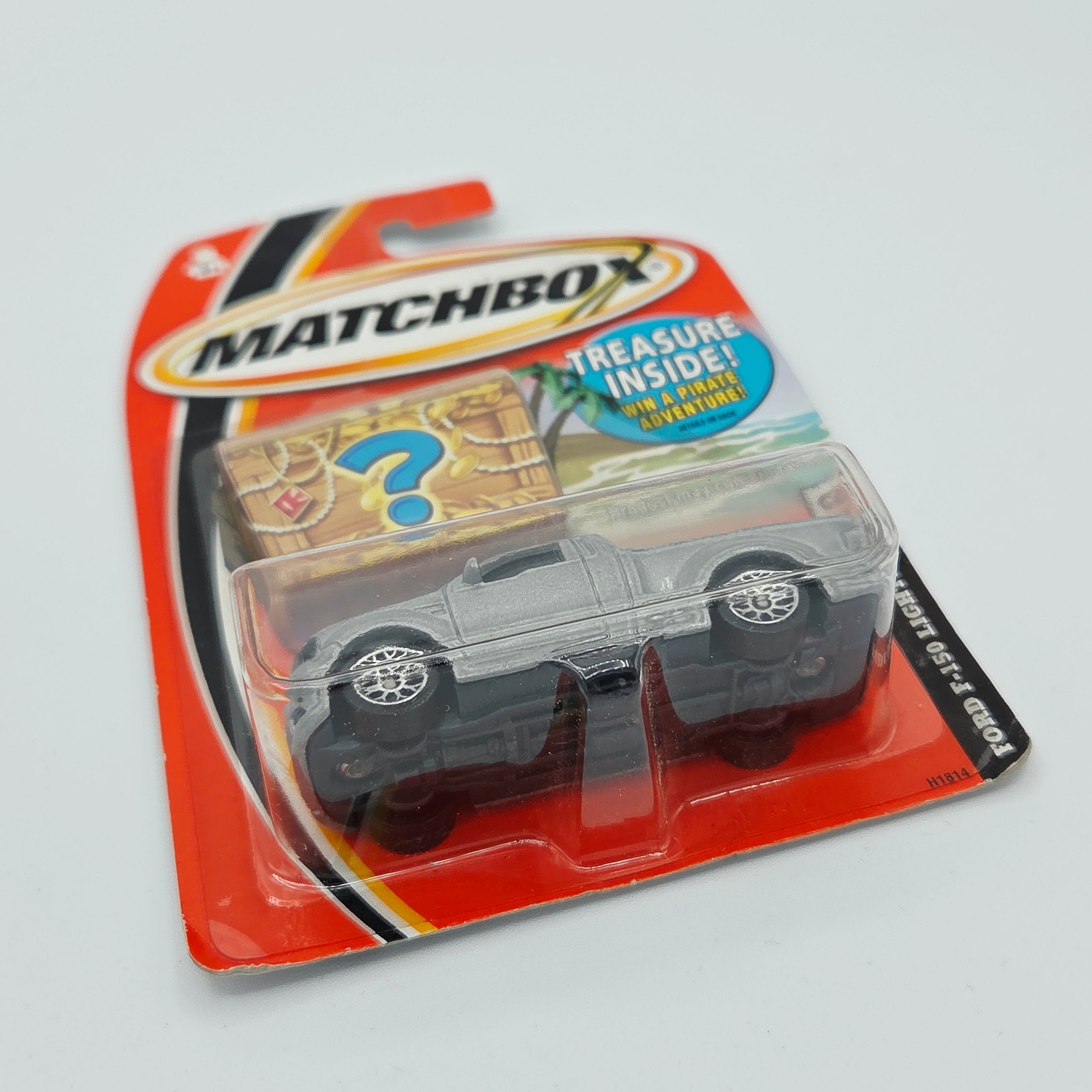 Matchbox Ford F-150 Lightning (2005 MBX Basic - Buried Treasure)