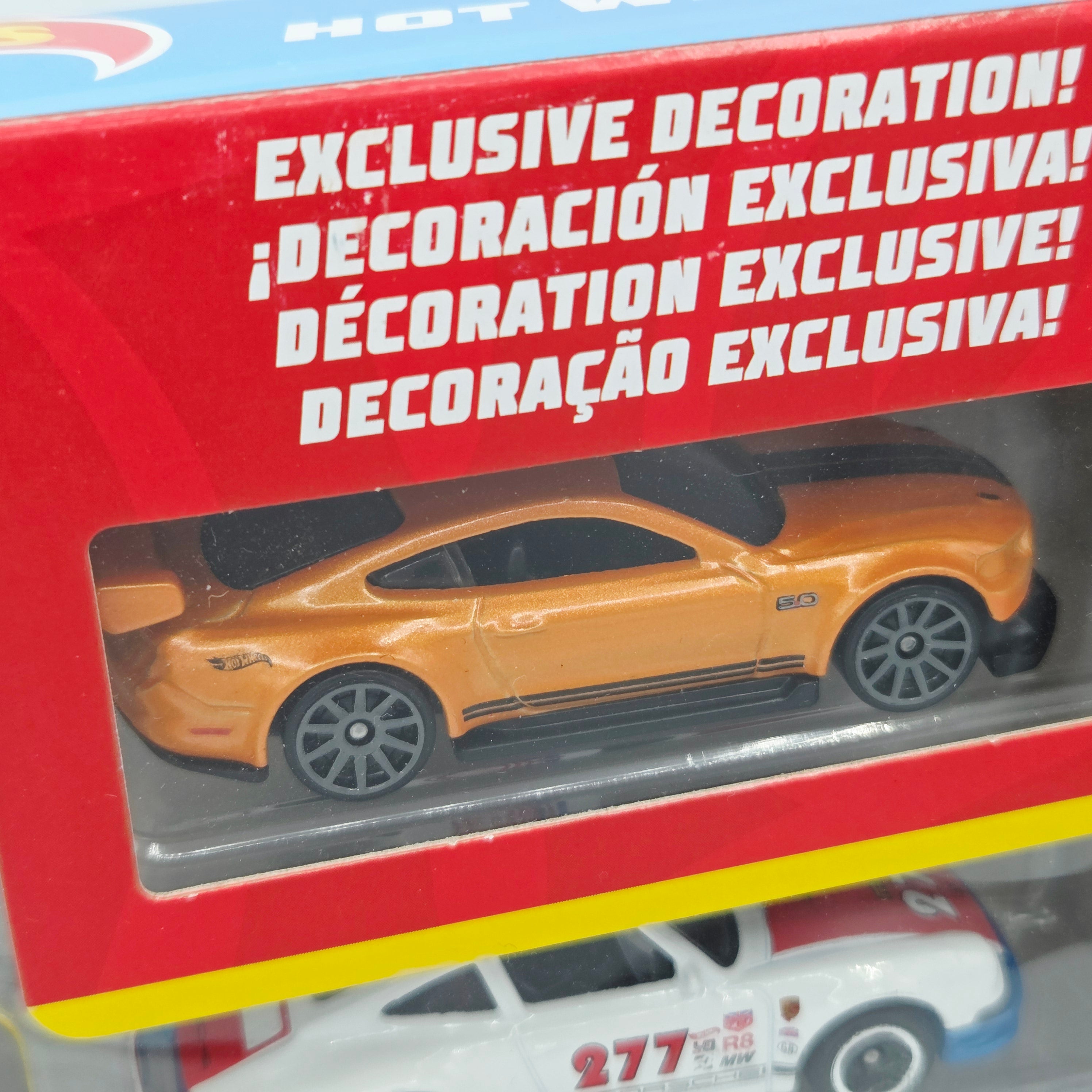 Hot Wheels 8 Pack - Exclusive Custom '18 Ford Mustang (2023 Multipack)