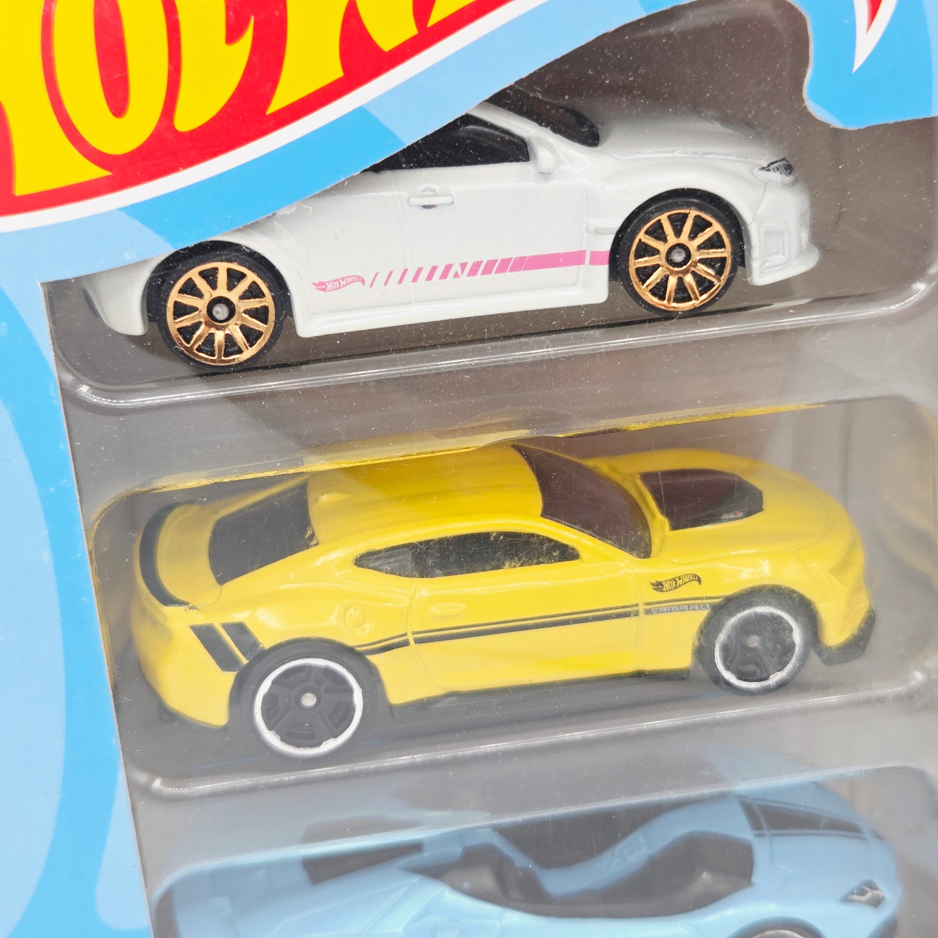 Hot Wheels 8 Pack - Exclusive Custom '18 Ford Mustang (2023 Multipack)