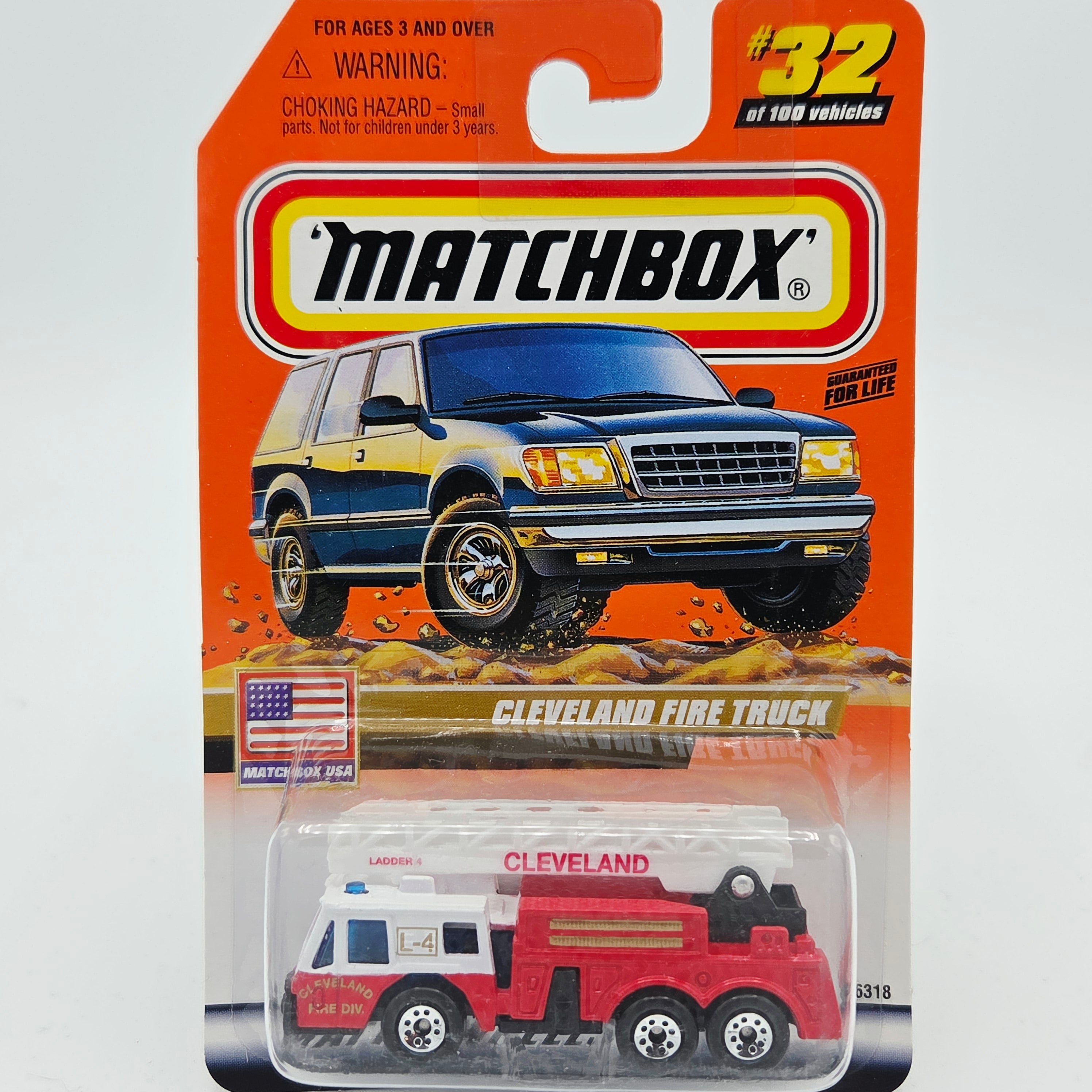 Matchbox Oshkosh Fire Ladder Truck "Cleveland" (2000 MBX Basic - Matchbox USA)
