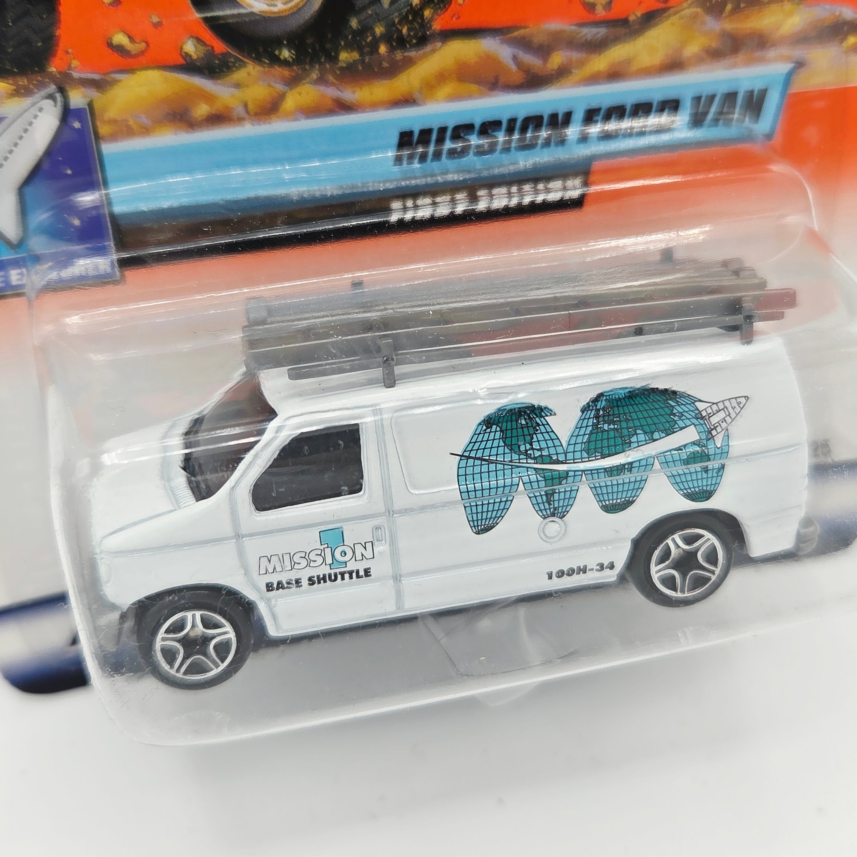 Matchbox Ford Panel Van "Mission Base" (2000 MBX Basic - Space Explorer)