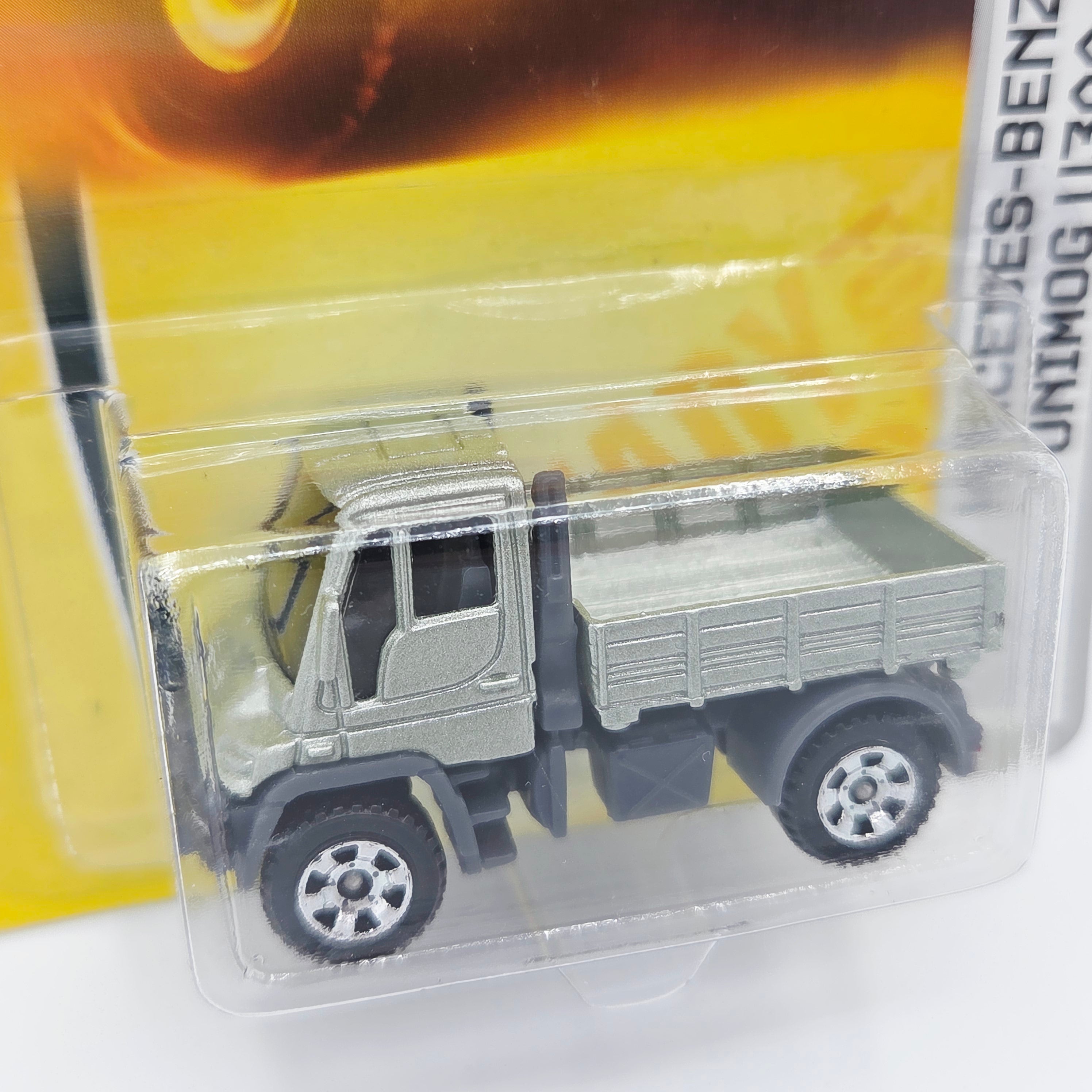 Matchbox Mercedes-Benz Unimog U300 (2007 MBX Basic - Metal)