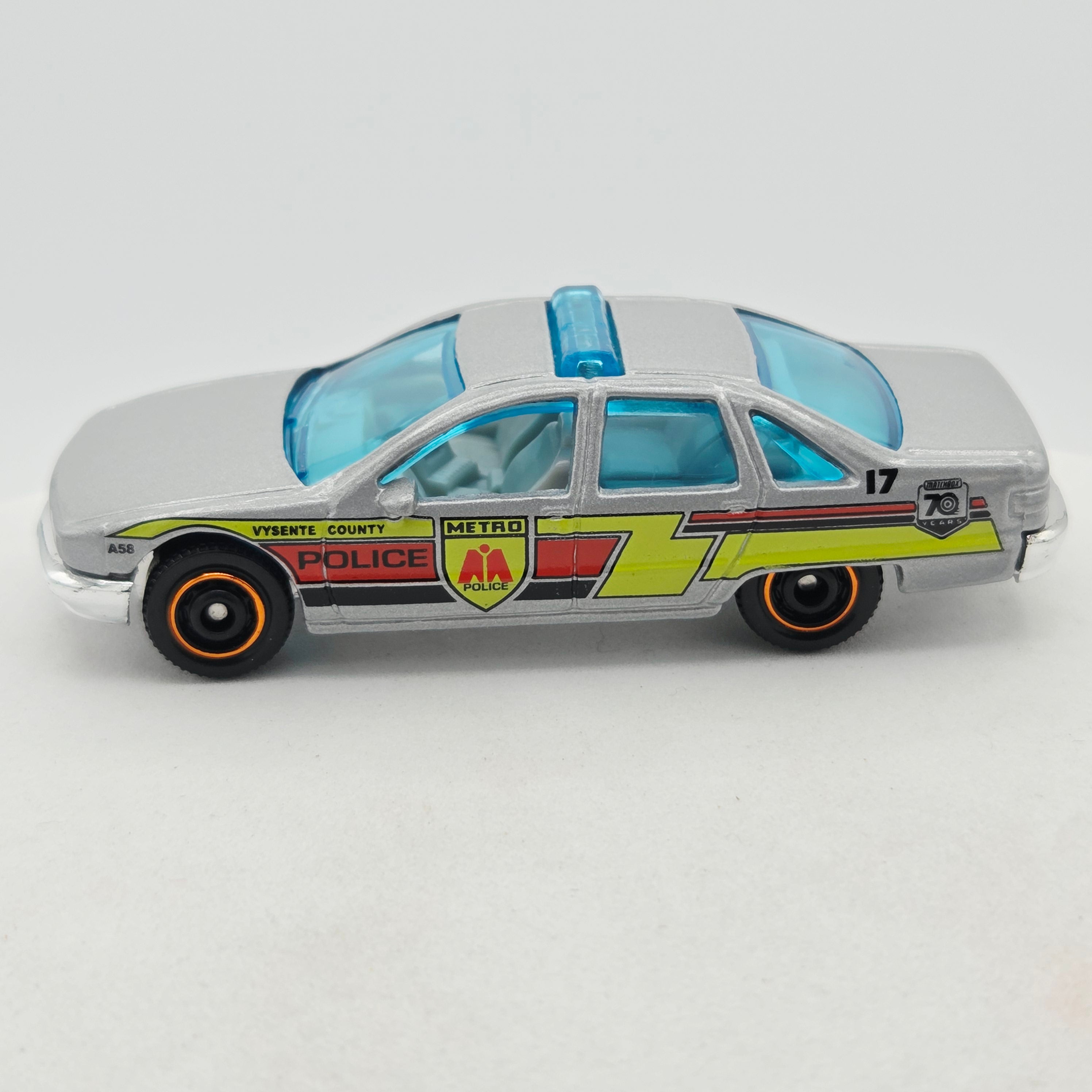 Matchbox '94 Chevy Caprice Classic Police "Metro" (2023 MBX City Drivers  II 5 Pack - Multipack Exclusive)
