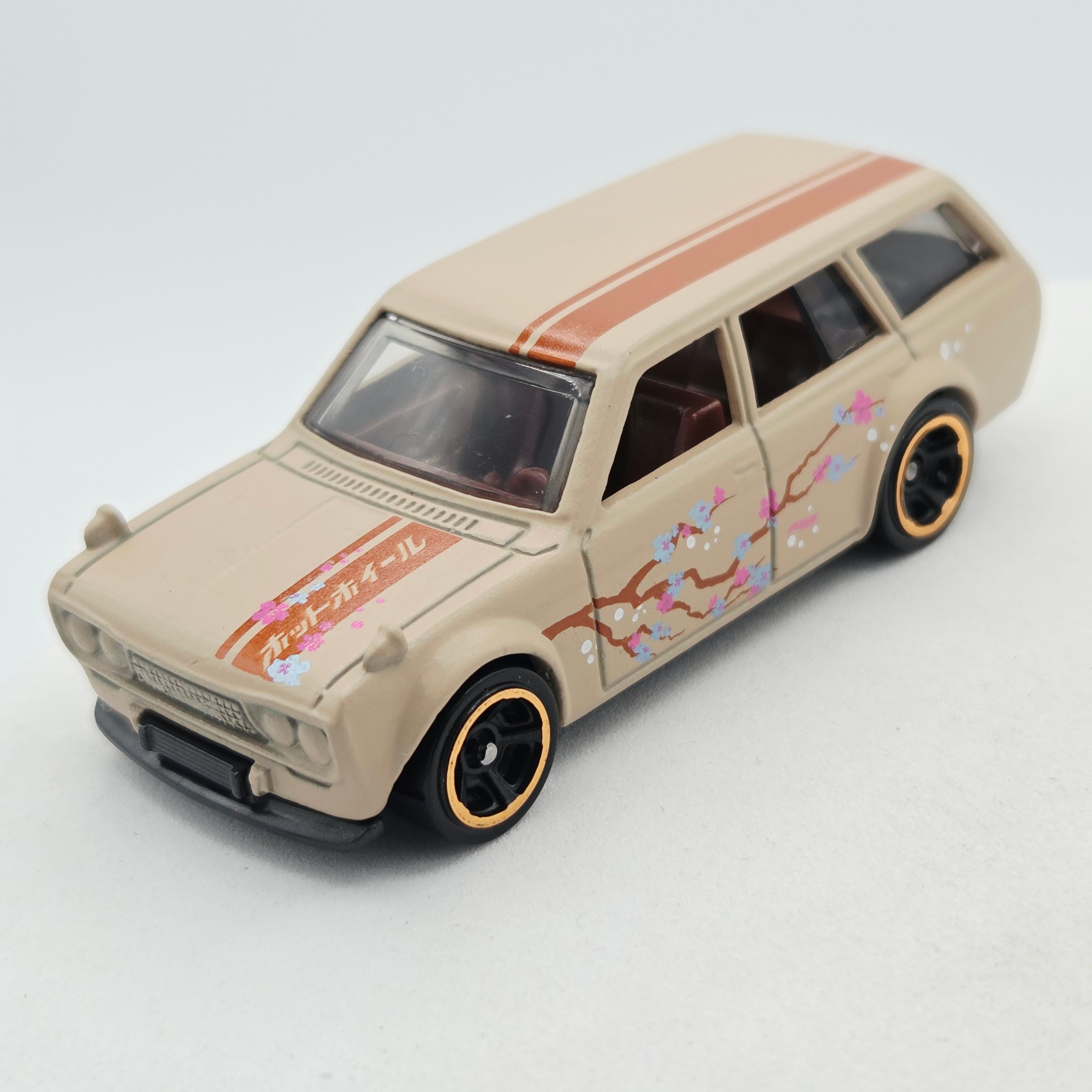 Hot Wheels '71 Datsun Bluebird 510 Wagon (2021 HW Nightburnerz 5 Pack - Multipack Exclusive)