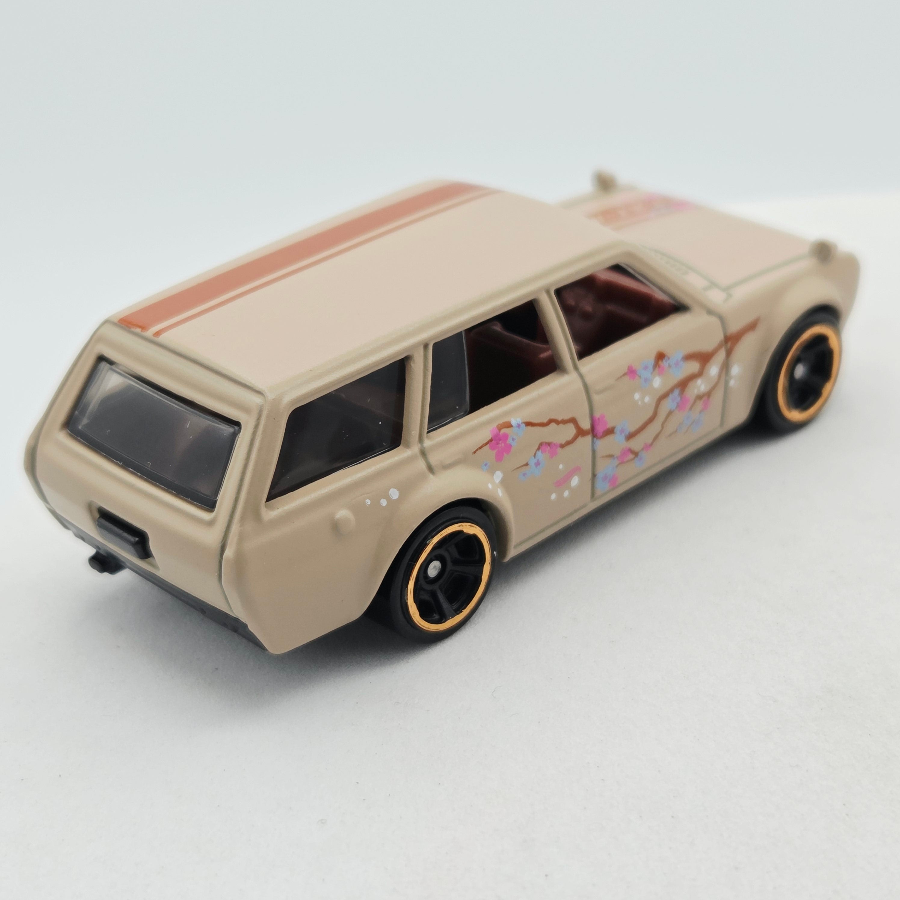 Hot Wheels '71 Datsun Bluebird 510 Wagon (2021 HW Nightburnerz 5 Pack - Multipack Exclusive)