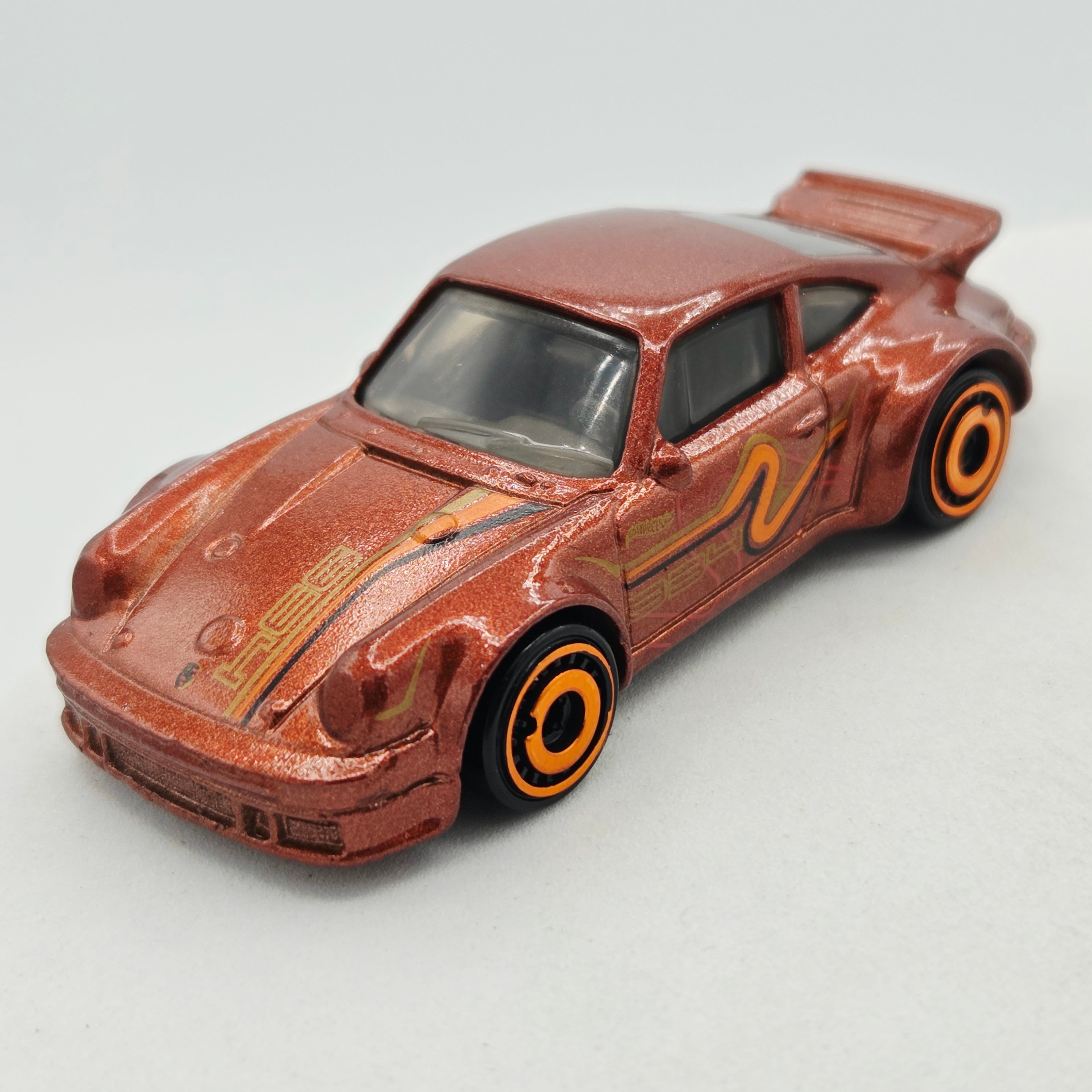 Hot Wheels Porsche 934 Turbo RSR (2021 HW Nightburnerz 5 Pack - Multipack Exclusive)