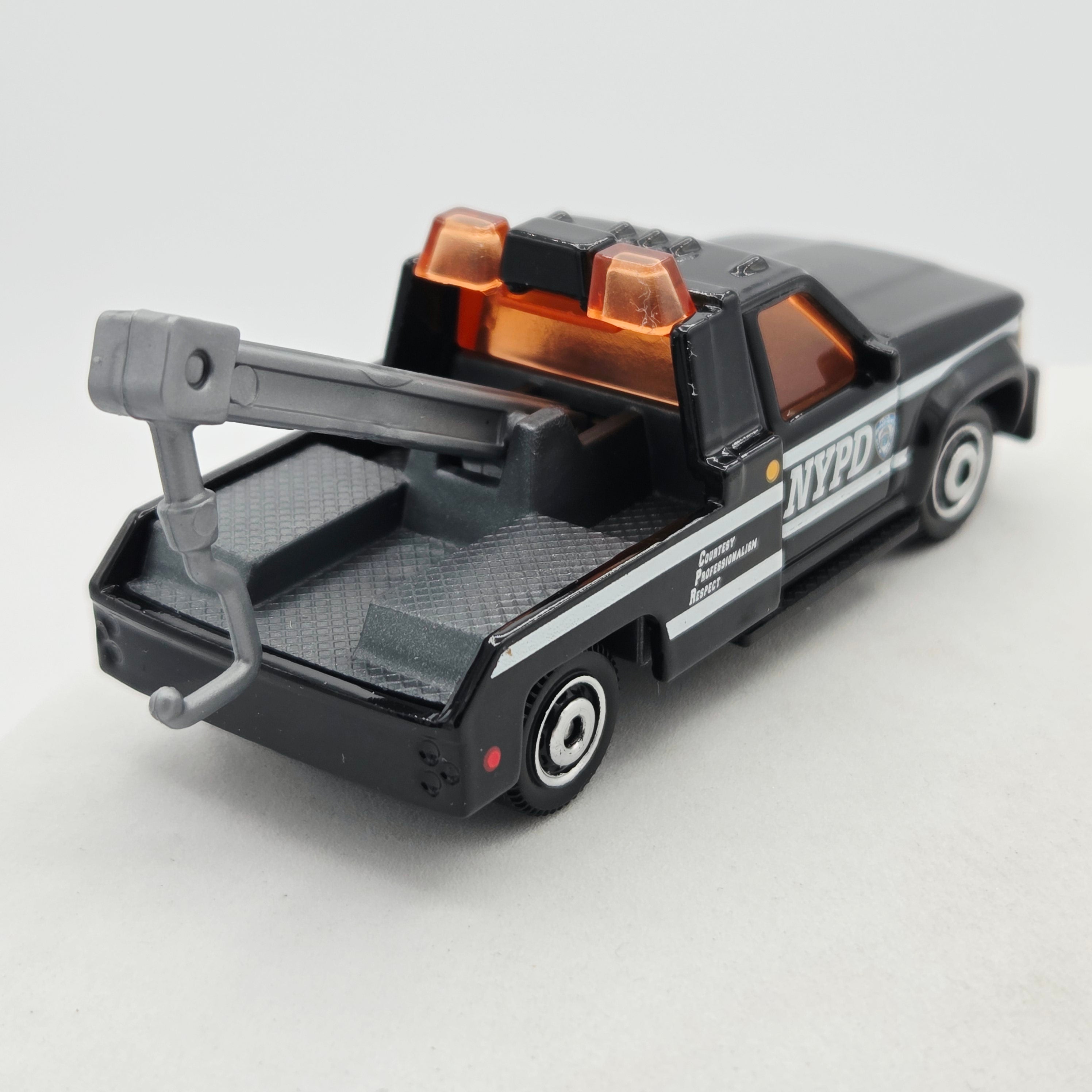 Matchbox GMC Wrecker Tow Truck "NYPD" (2016 MBX Police Rescue 5 Pack - Multipack Exclusive)