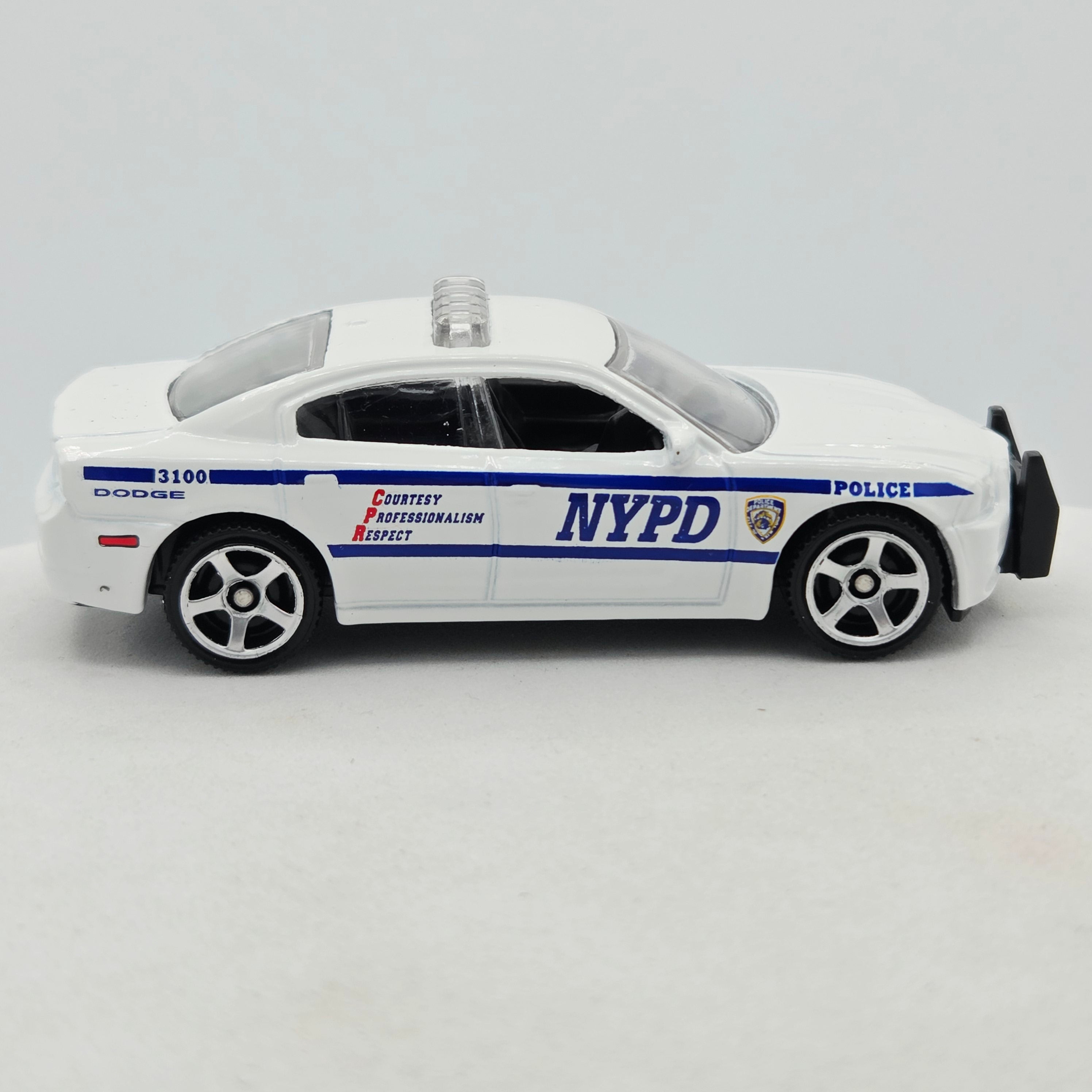 Matchbox Dodge Charger Pursuit "NYPD" (2016 MBX Police Rescue 5 Pack - Multipack Exclusive)