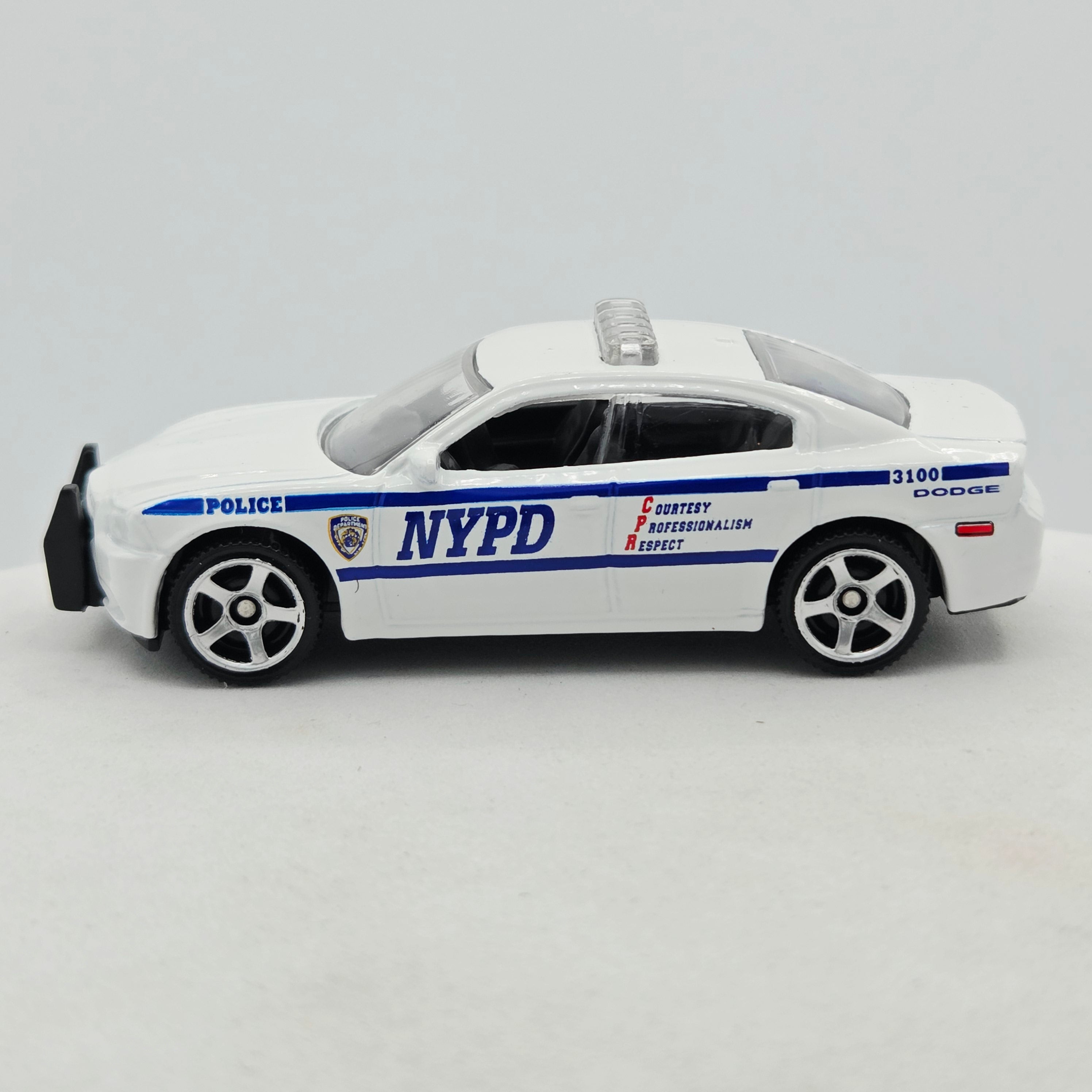 Matchbox Dodge Charger Pursuit "NYPD" (2016 MBX Police Rescue 5 Pack - Multipack Exclusive)