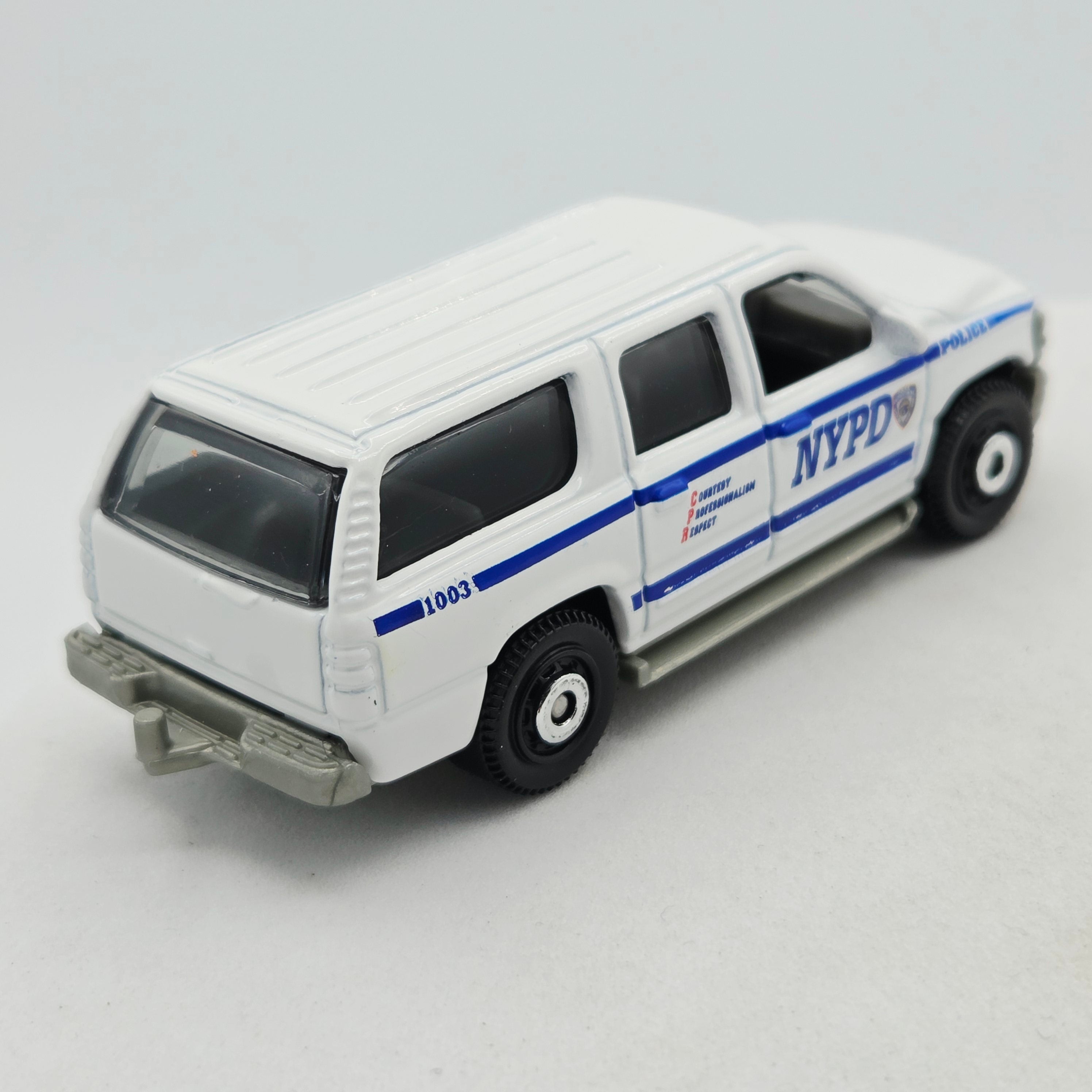 Matchbox '00 Chevy Suburban "NYPD" (2016 MBX Basic - Rescue)