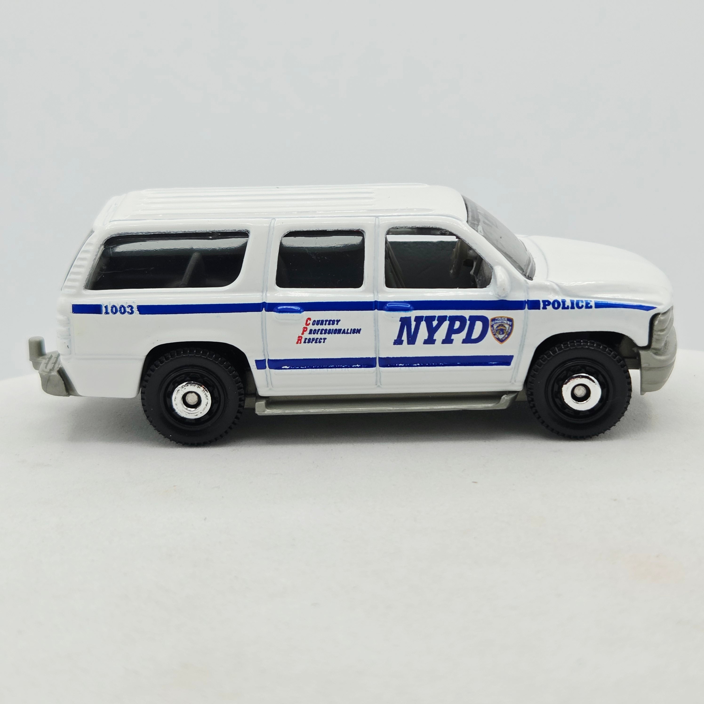 Matchbox '00 Chevy Suburban "NYPD" (2016 MBX Basic - Rescue)