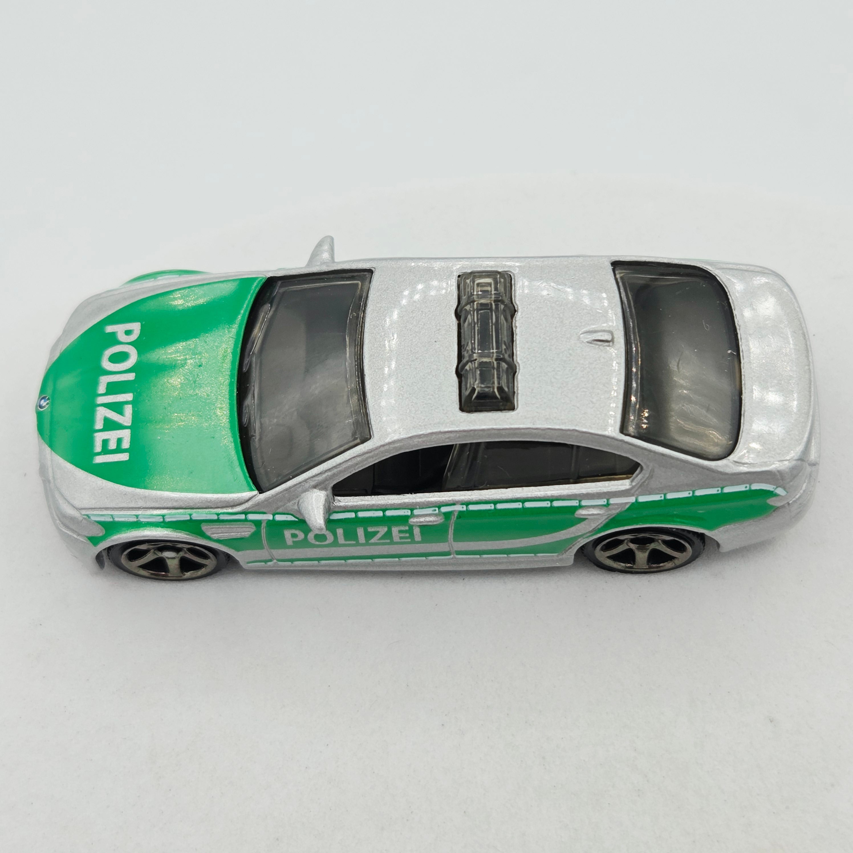 Matchbox BMW M5 Police "Polizei" (2015 MBX Basic - Heroic Rescue)