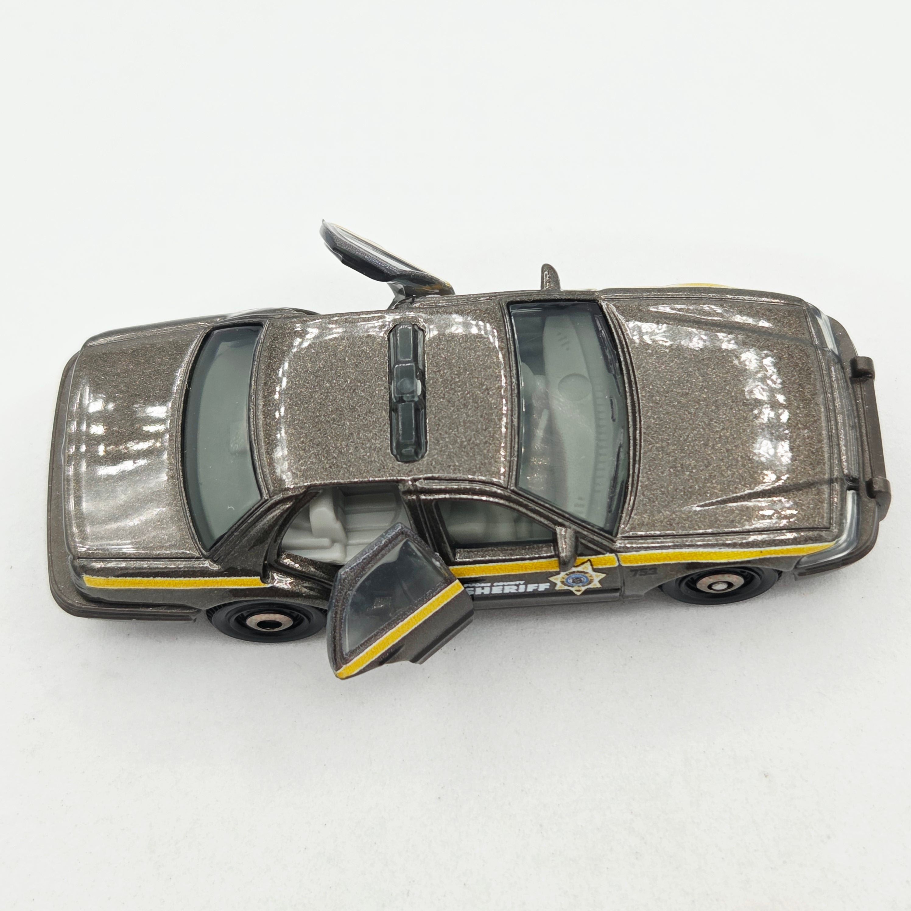 Matchbox '06 Ford Crown Victoria "Sheriff" (2019 MBX Moving Parts)