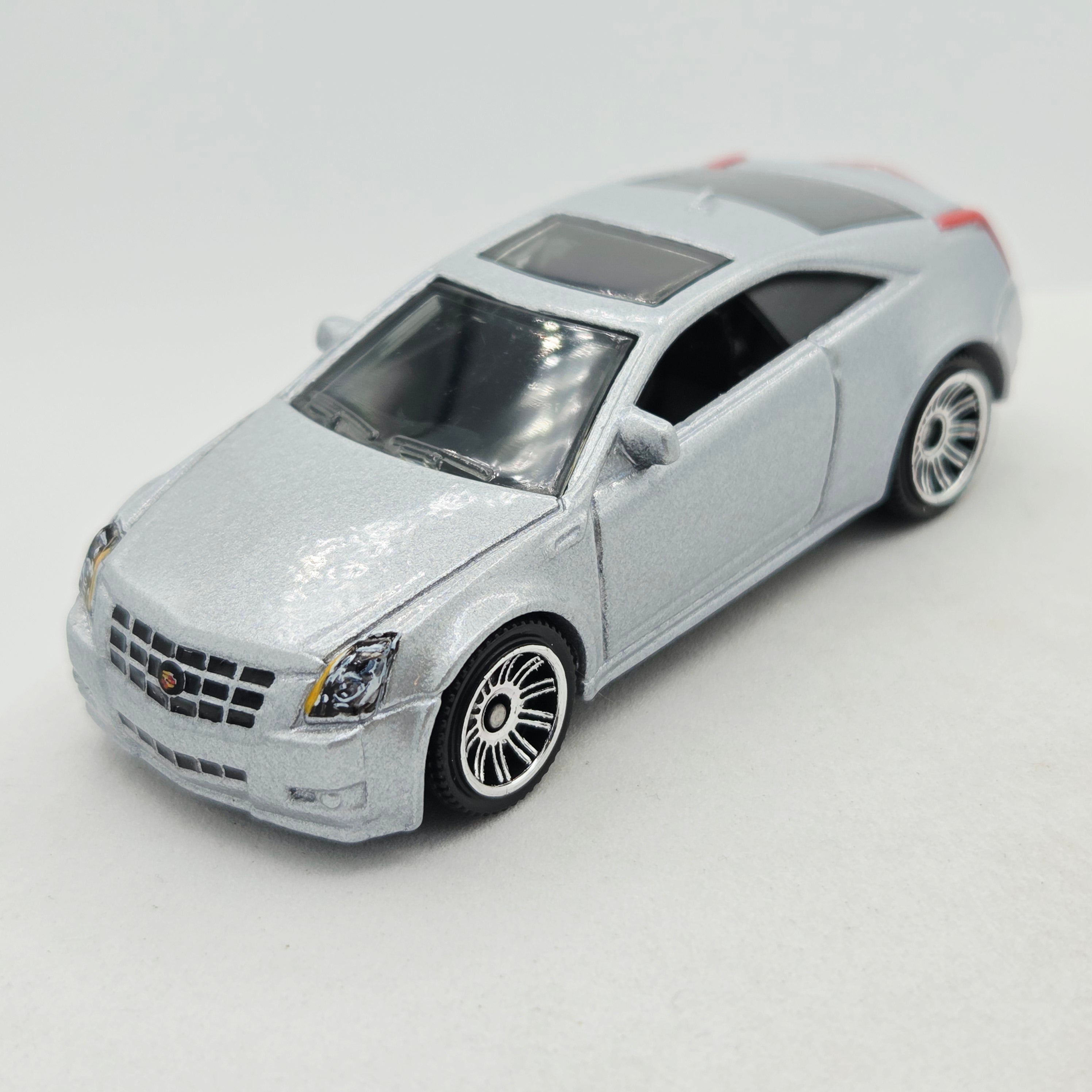 Matchbox '11 Cadillac CTS Coupe (2011 MBX Basic - VIP)
