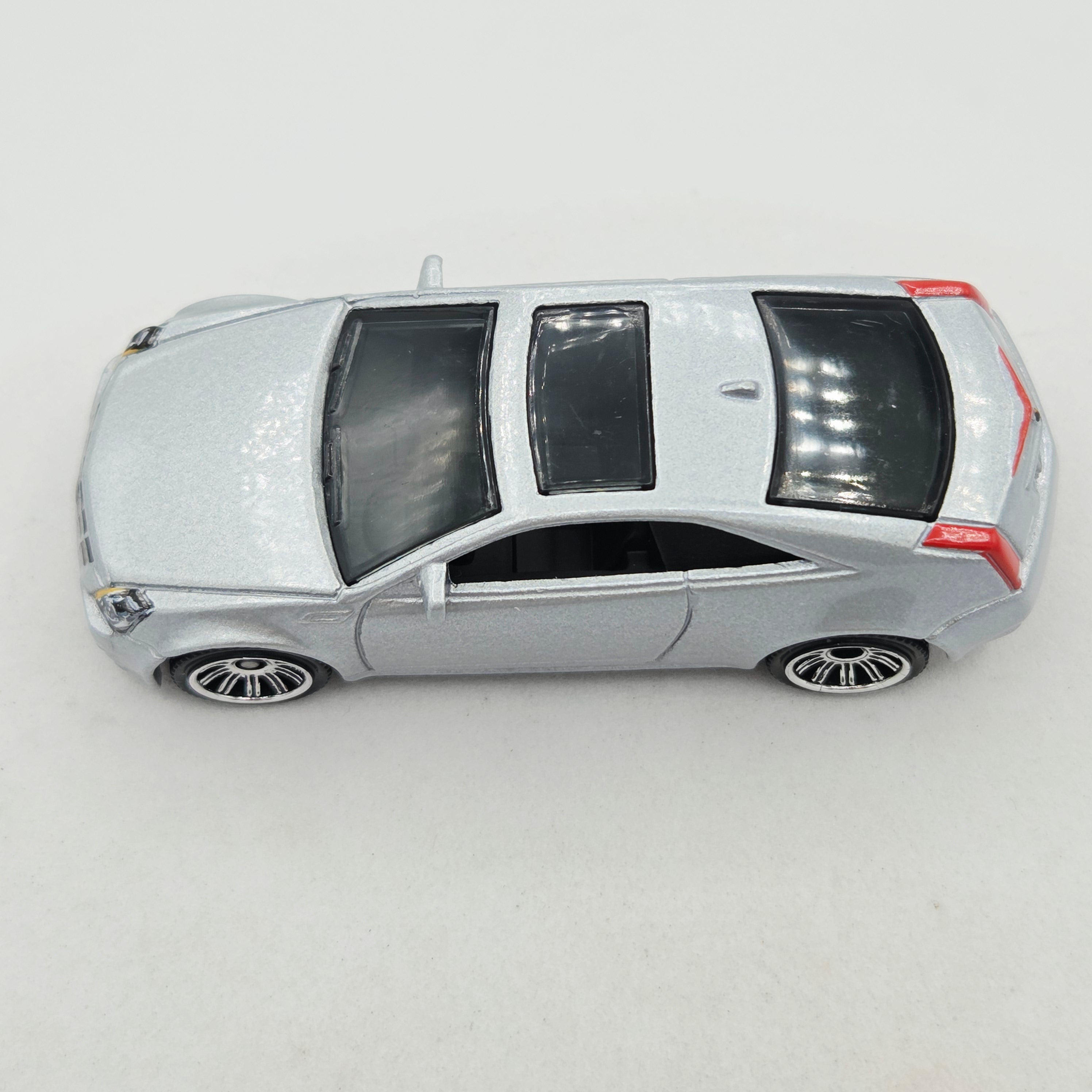 Matchbox '11 Cadillac CTS Coupe (2011 MBX Basic - VIP)