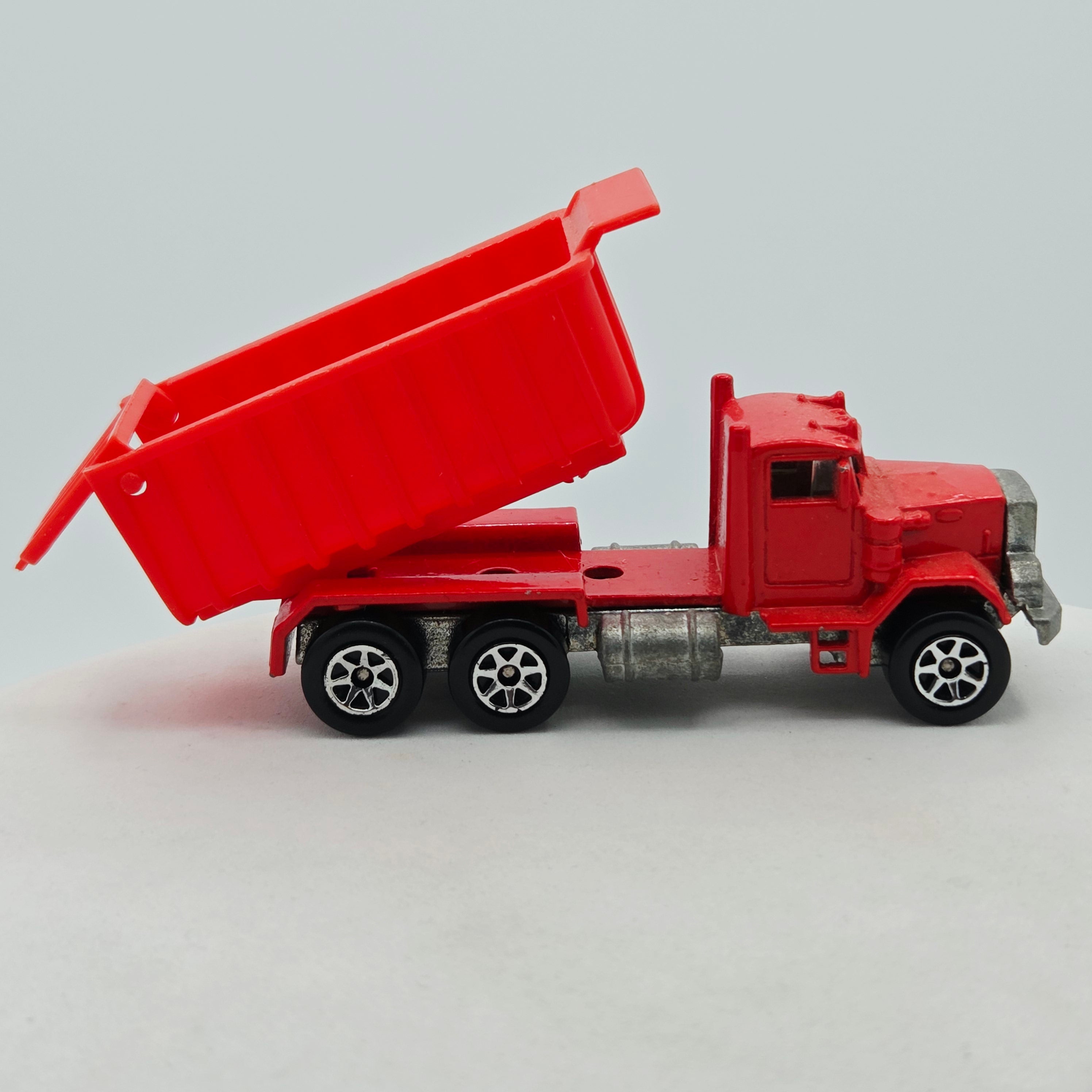 Hot Wheels Peterbilt Dump Truck w/ 7SP Wheels (1996 HW Basic / Mainline)
