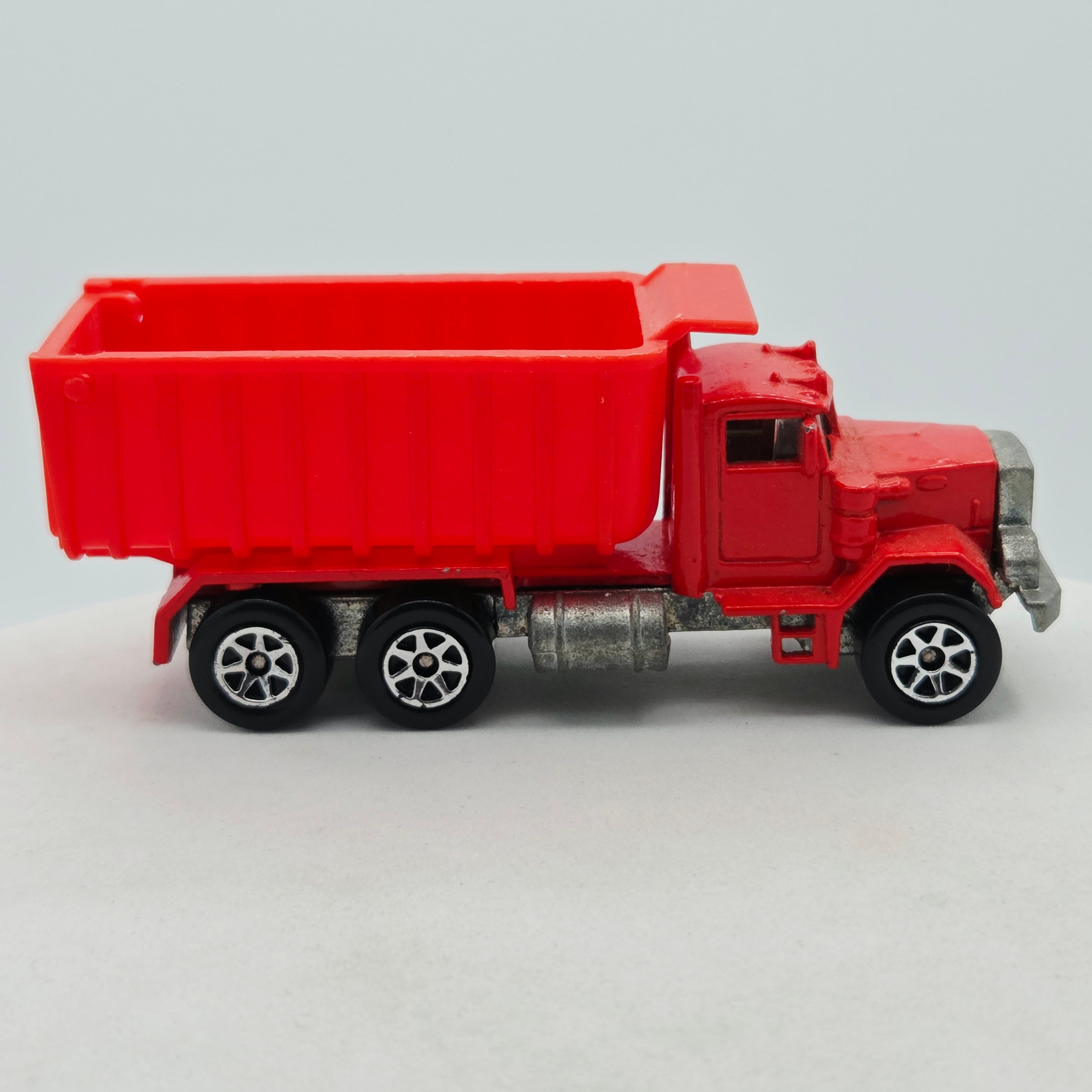 Hot Wheels Peterbilt Dump Truck w/ 7SP Wheels (1996 HW Basic / Mainline)