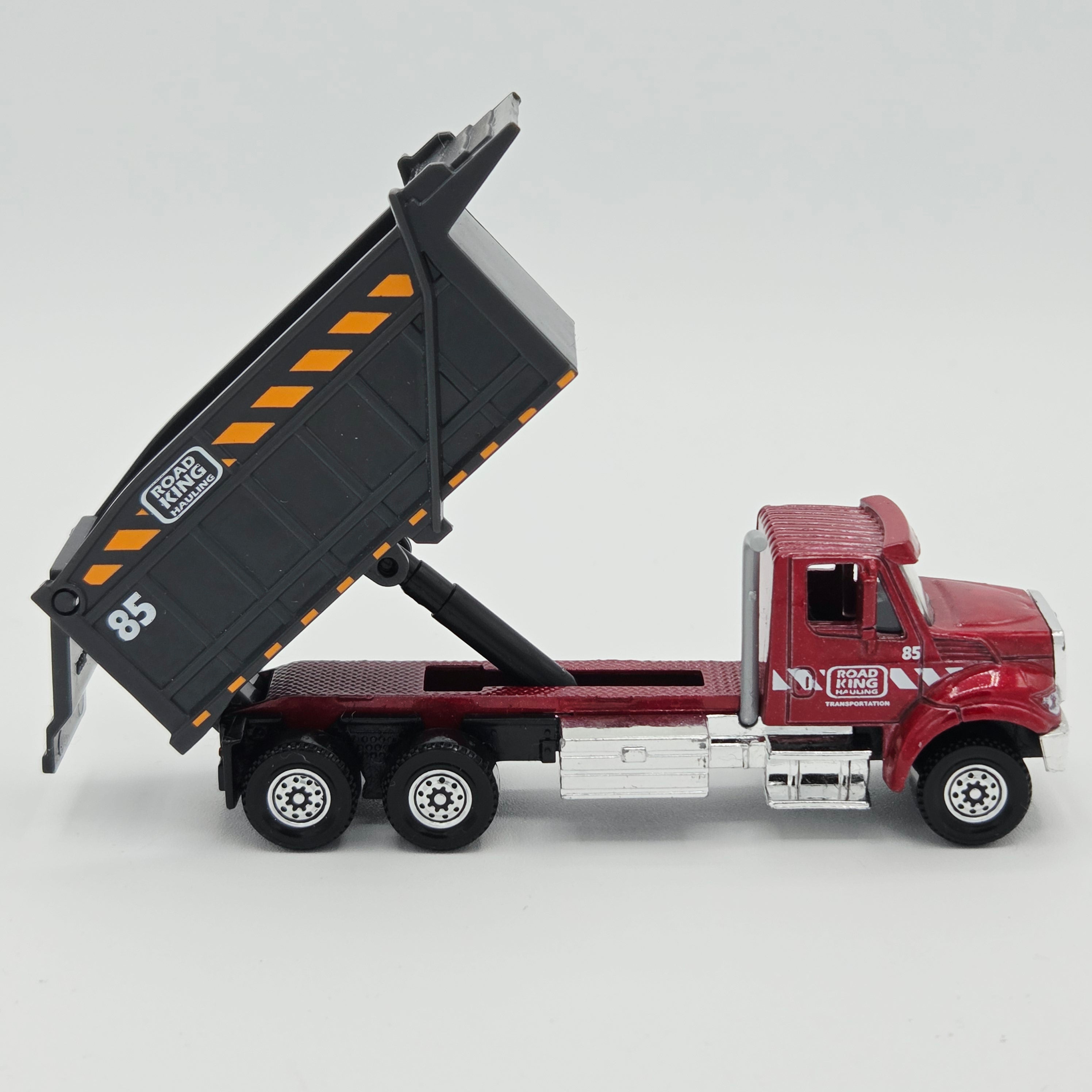 Matchbox International Workstar 7500 Dump Truck (2023 Real Working Rigs)