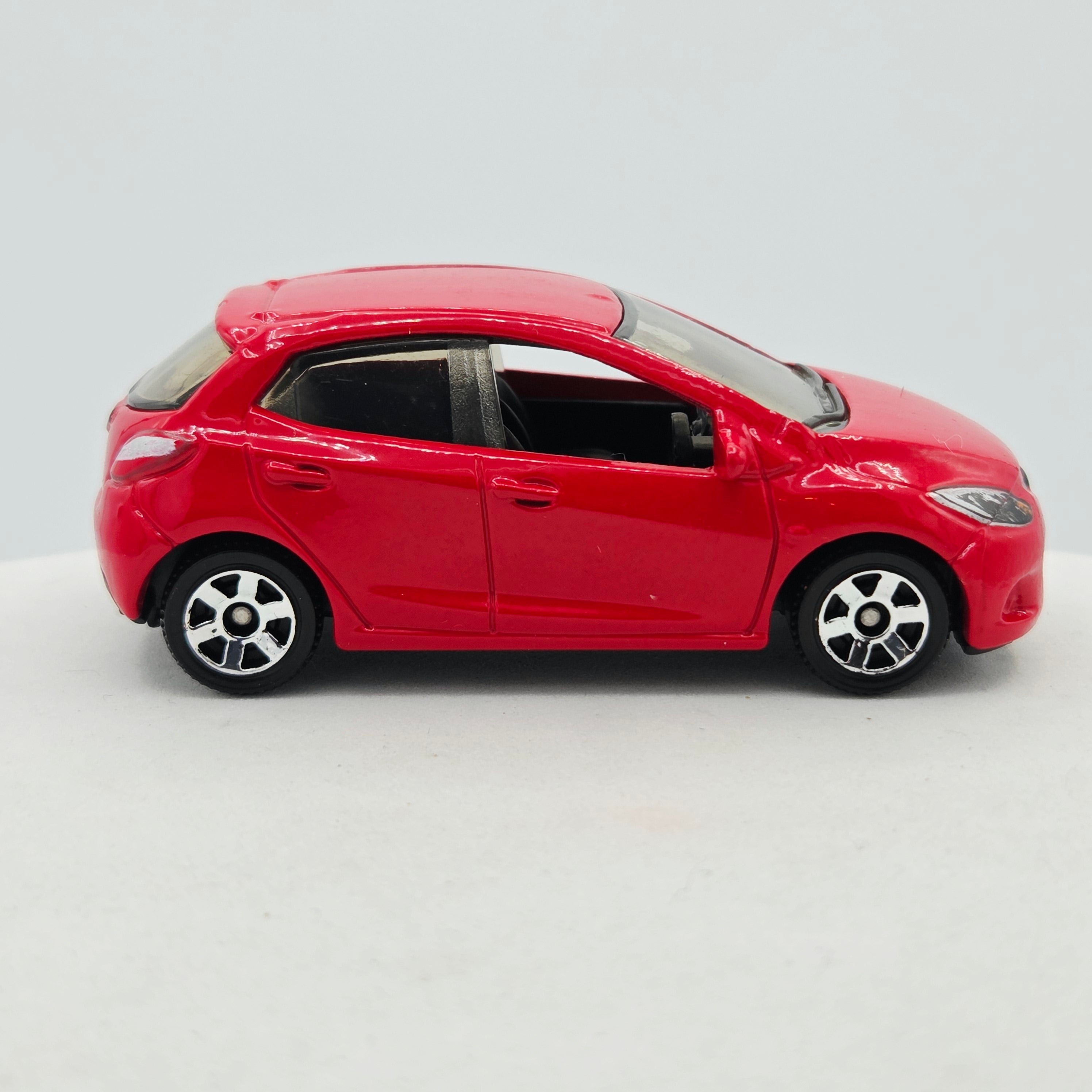 Matchbox Mazda 2 (2010 MBX Basic - Metro Rides)