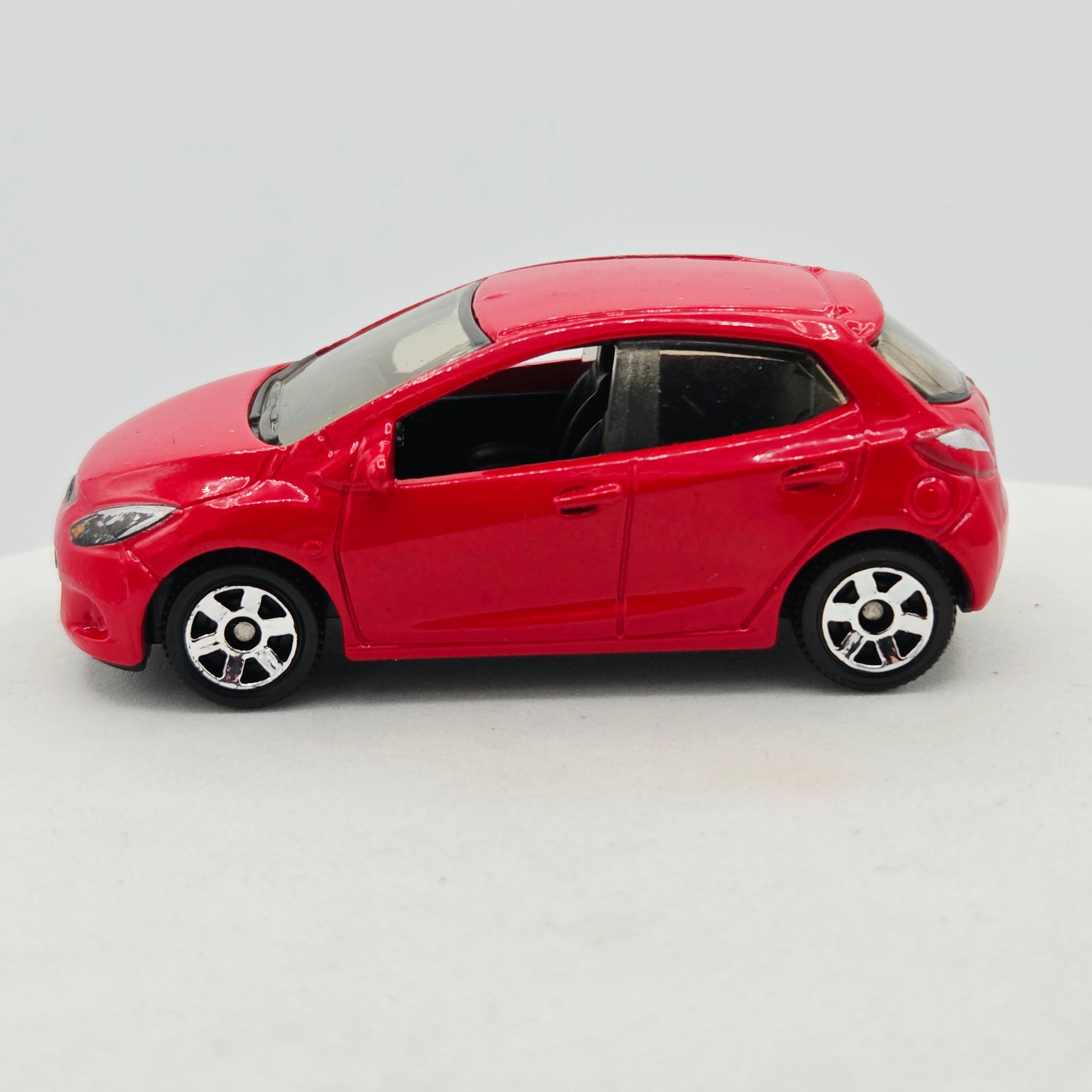 Matchbox Mazda 2 (2010 MBX Basic - Metro Rides)