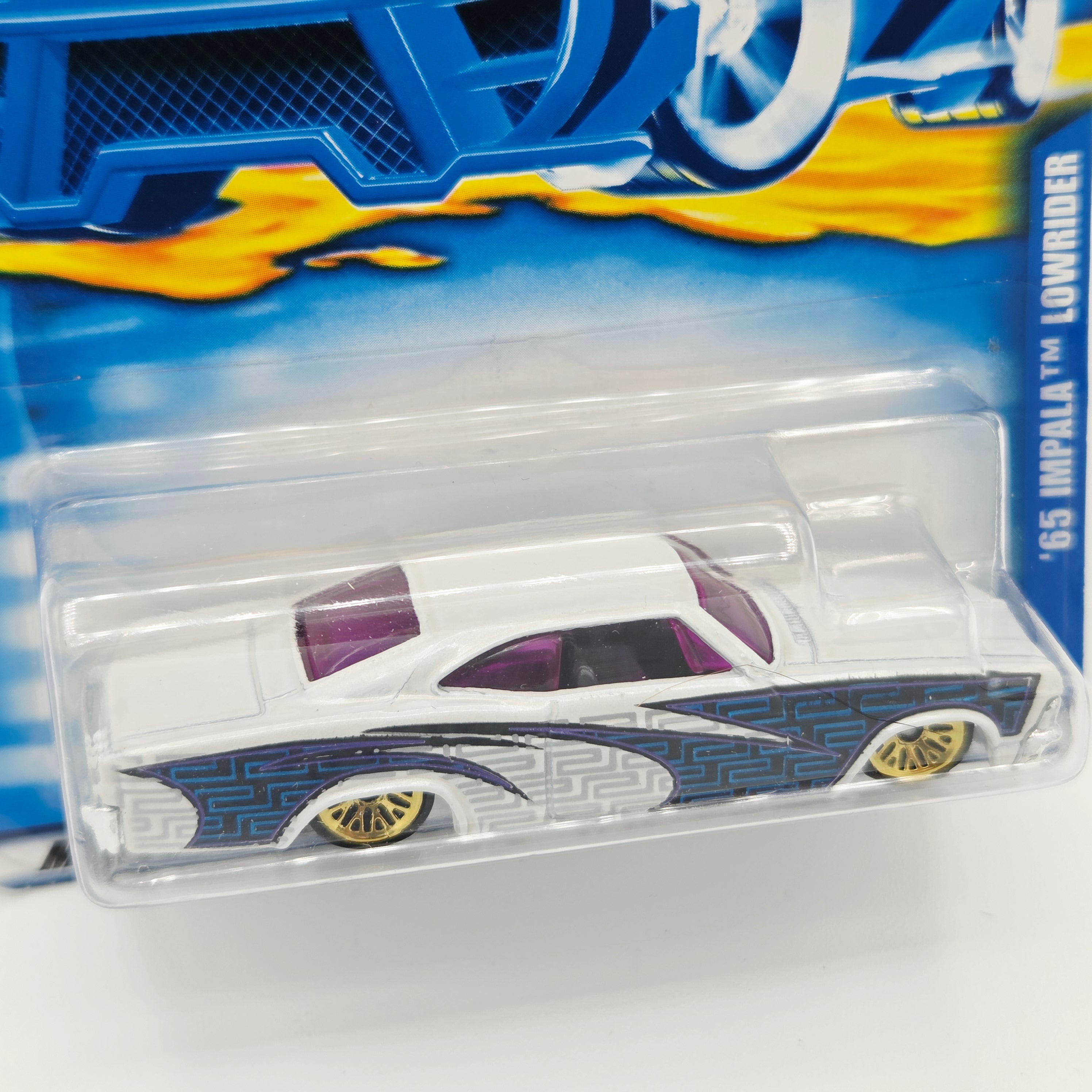 Hot Wheels '65 Chevy Impala Lowrider (2001 HW Basic / Mainline)