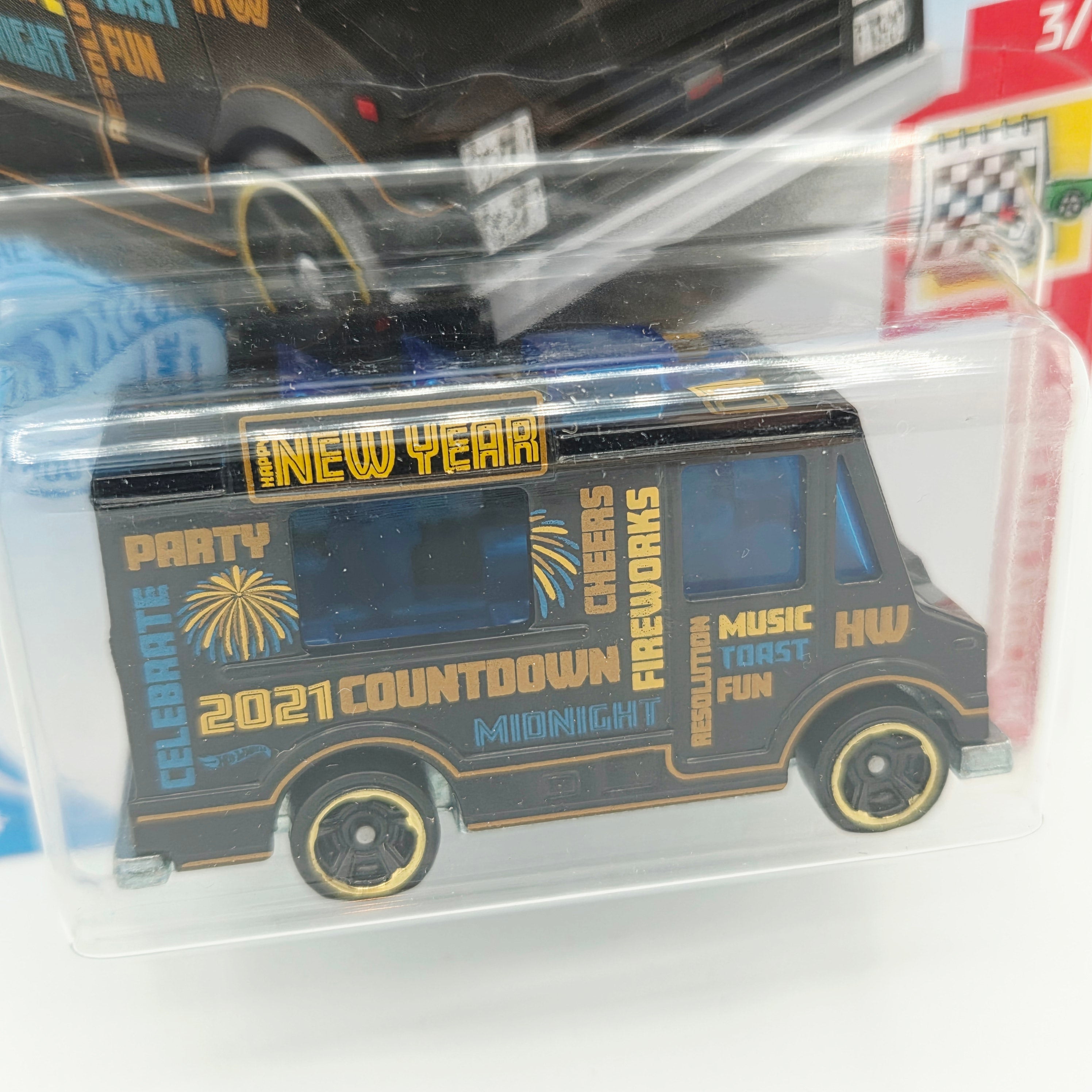 Hot Wheels Quick Bite - Good Humor Ice Cream Truck (2021 HW Basic - Holiday Racers)