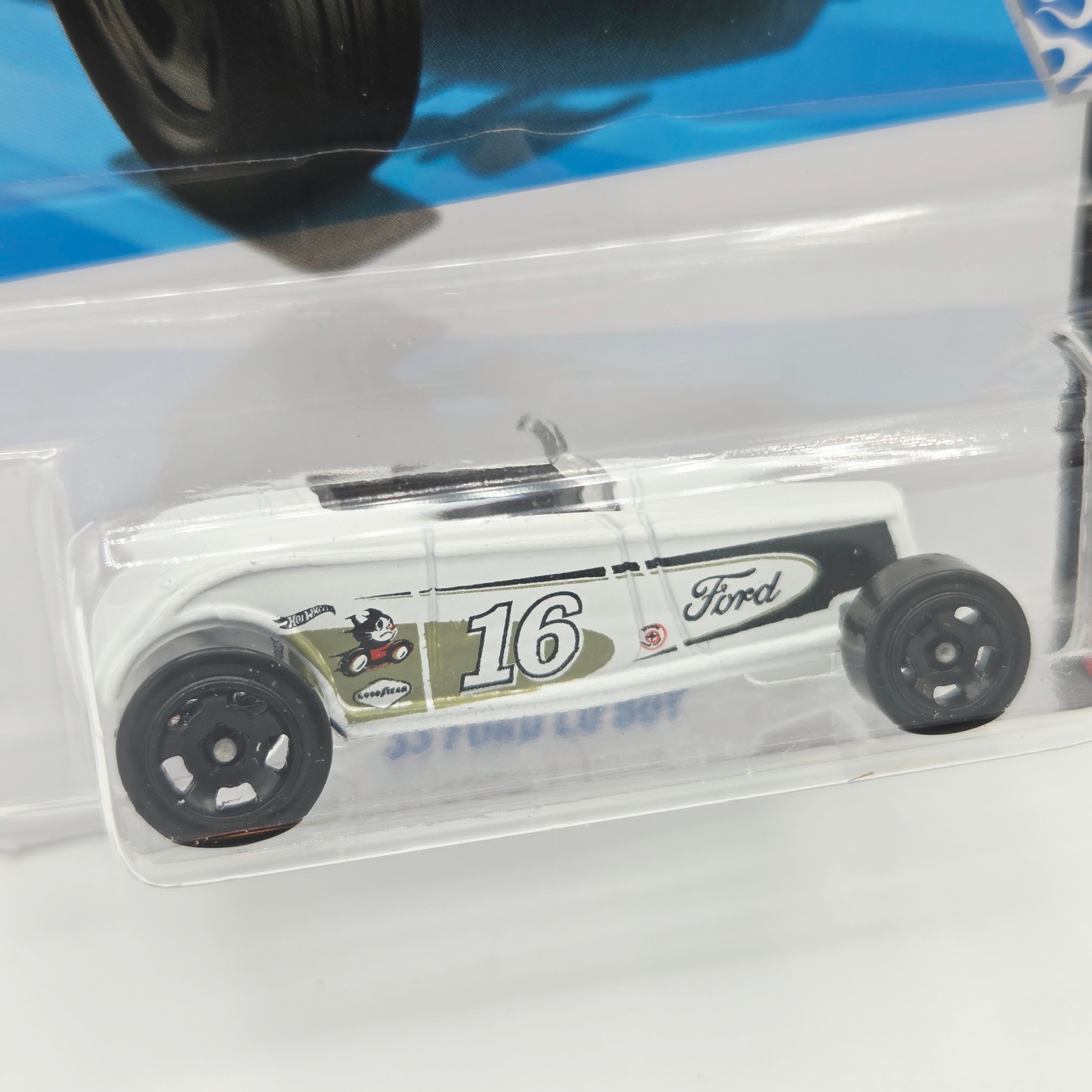 Hot Wheels '33 Ford Lo Boy (2026 HW Basic Case L - Rod Squad)