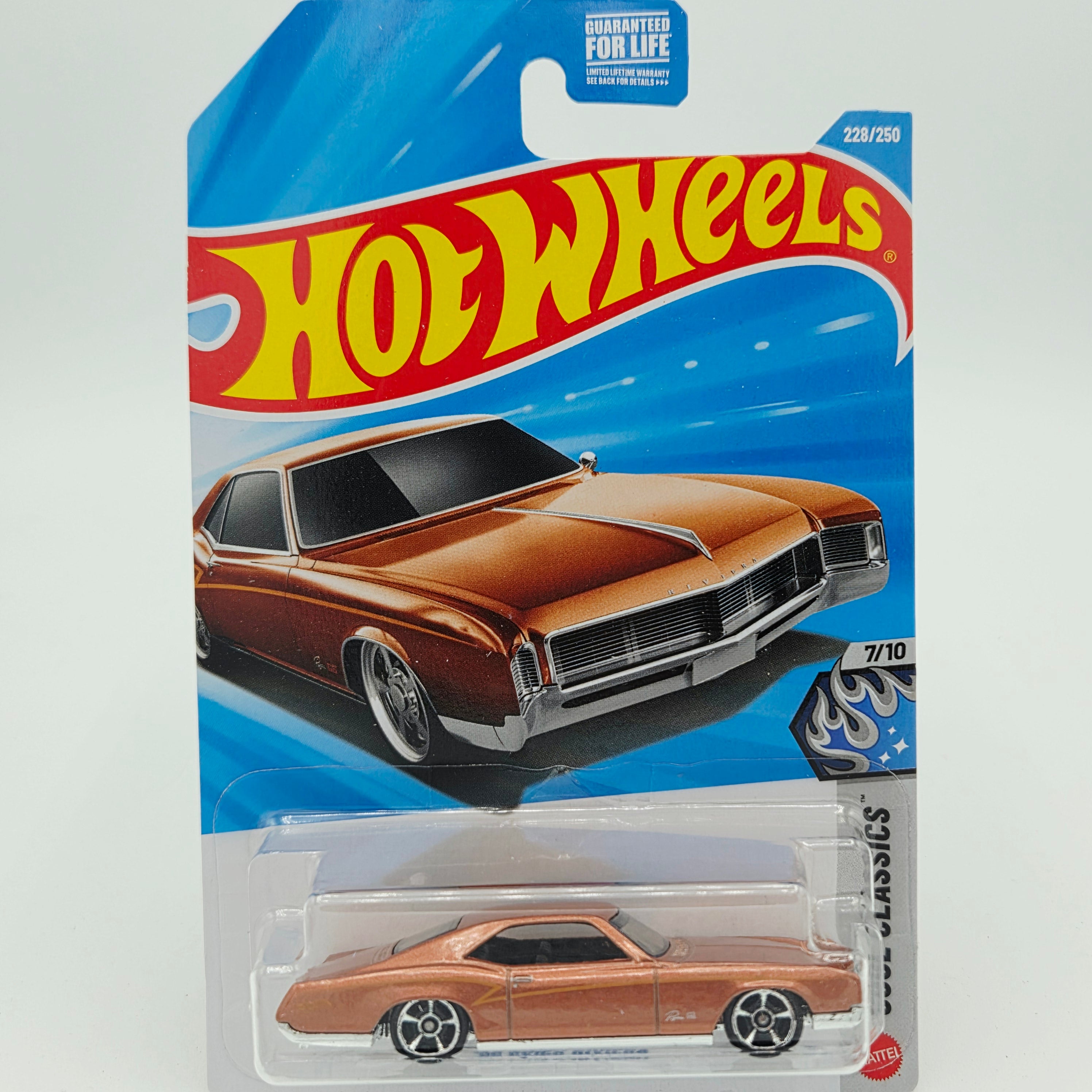 Hot Wheels '68 Buick Riviera (2026 HW Basic Case M - Cool Classics)
