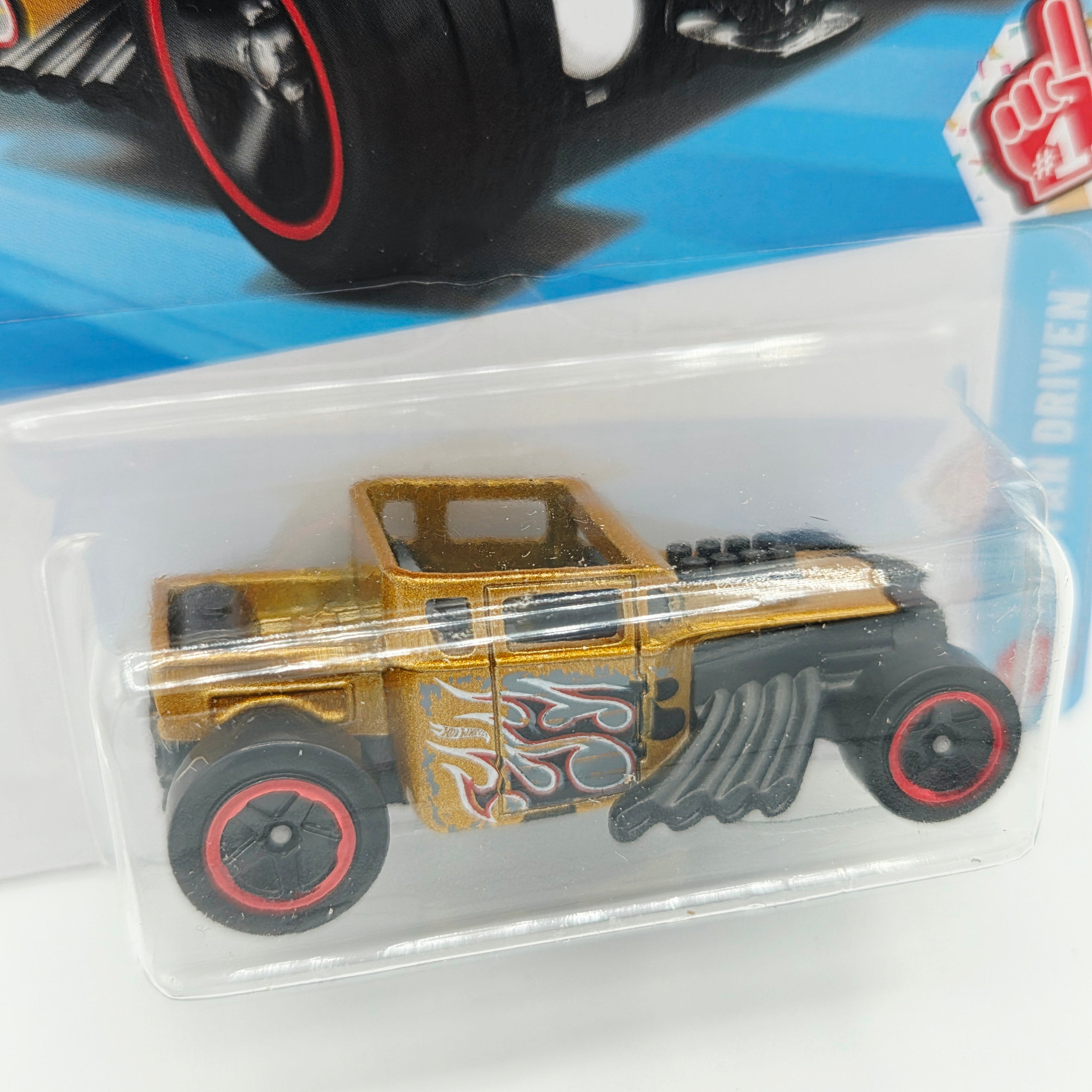 Hot Wheels Bone Shaker (2026 HW Basic Case M - Fan Driven)