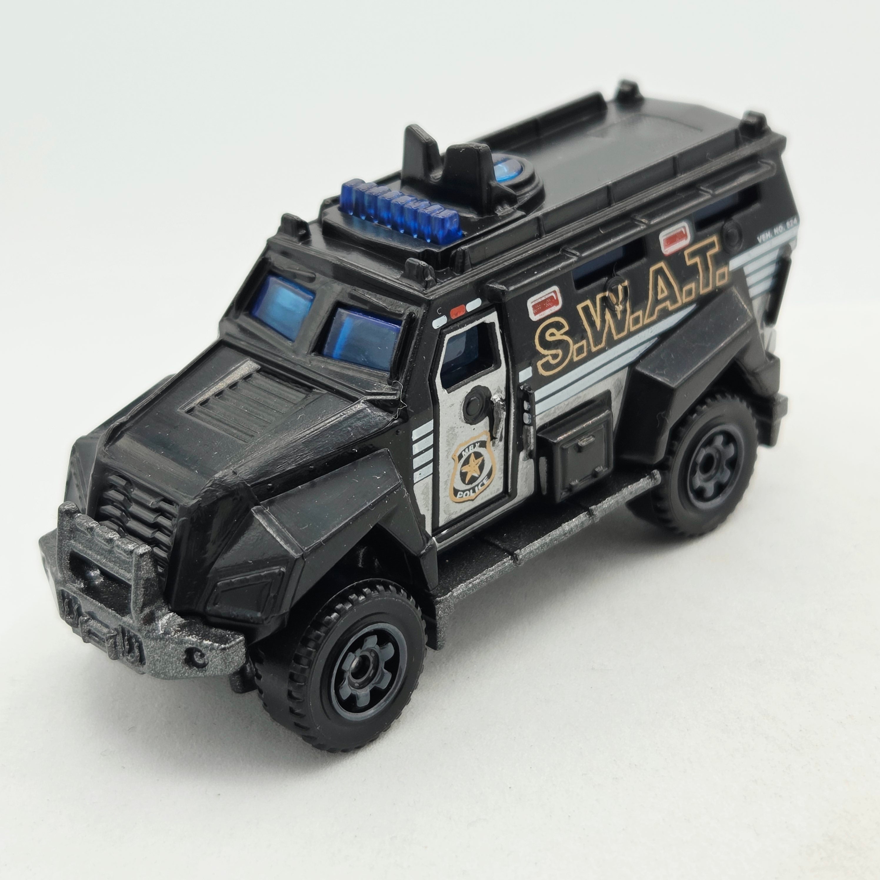 Matchbox S.W.A.T. Truck (2014 MBX Basic - Heroic Rescue)