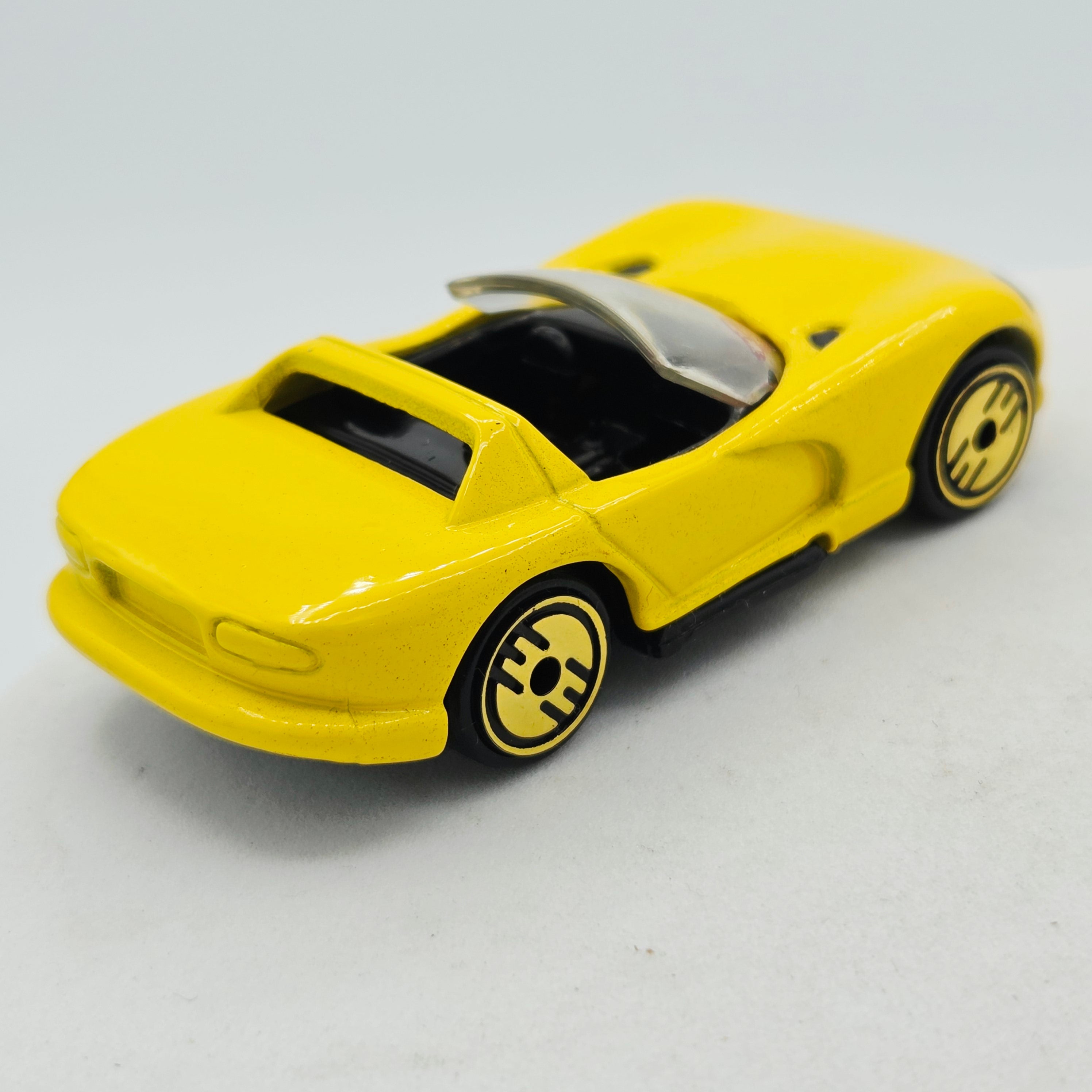 Hot Wheels Dodge Viper RT/10 #210 - UH Wheel (1995 HW Basic / Mainline)