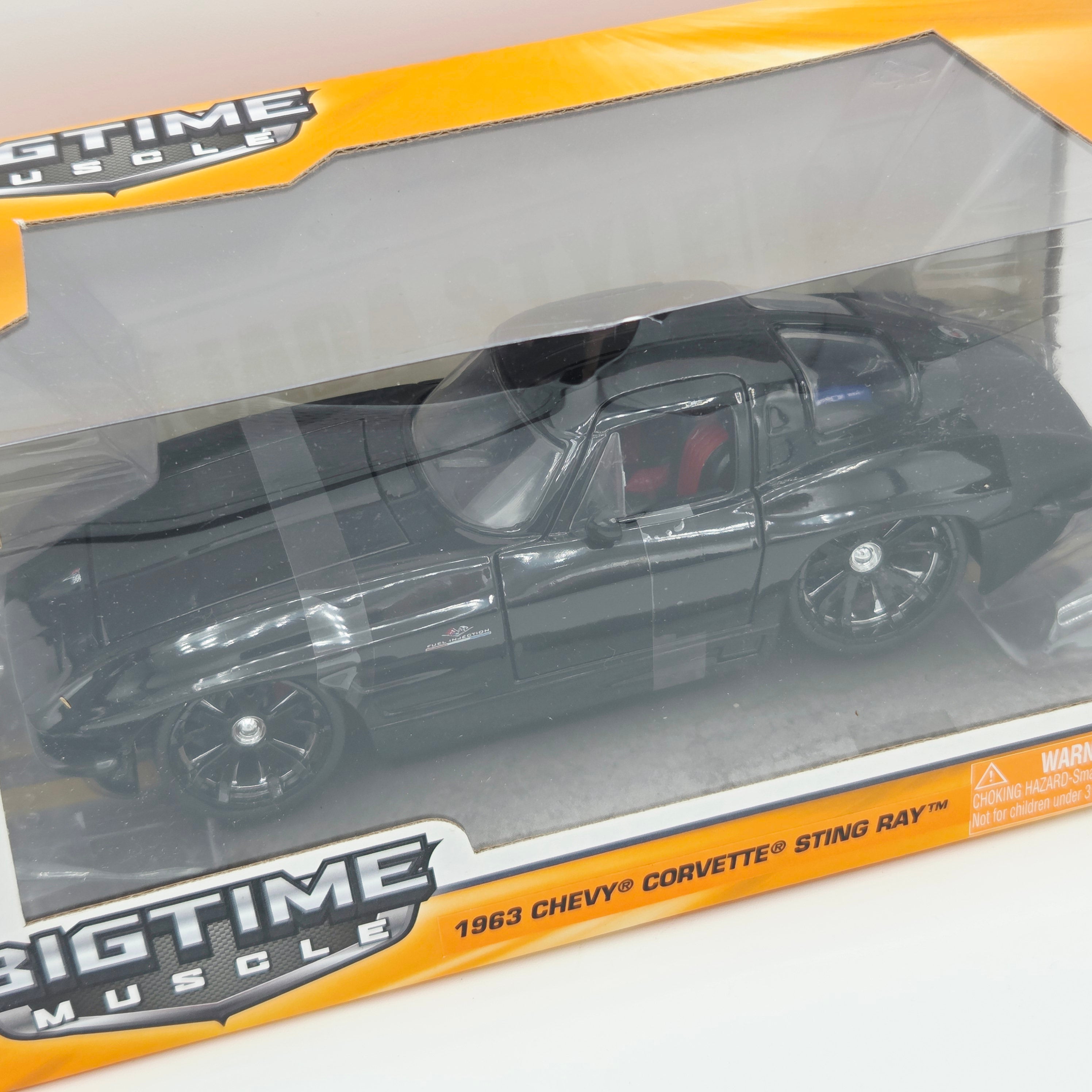 Jada Toys '63 Chevy Corvette Stingray - 1:24 scale (2013 Bigtime Muscle)