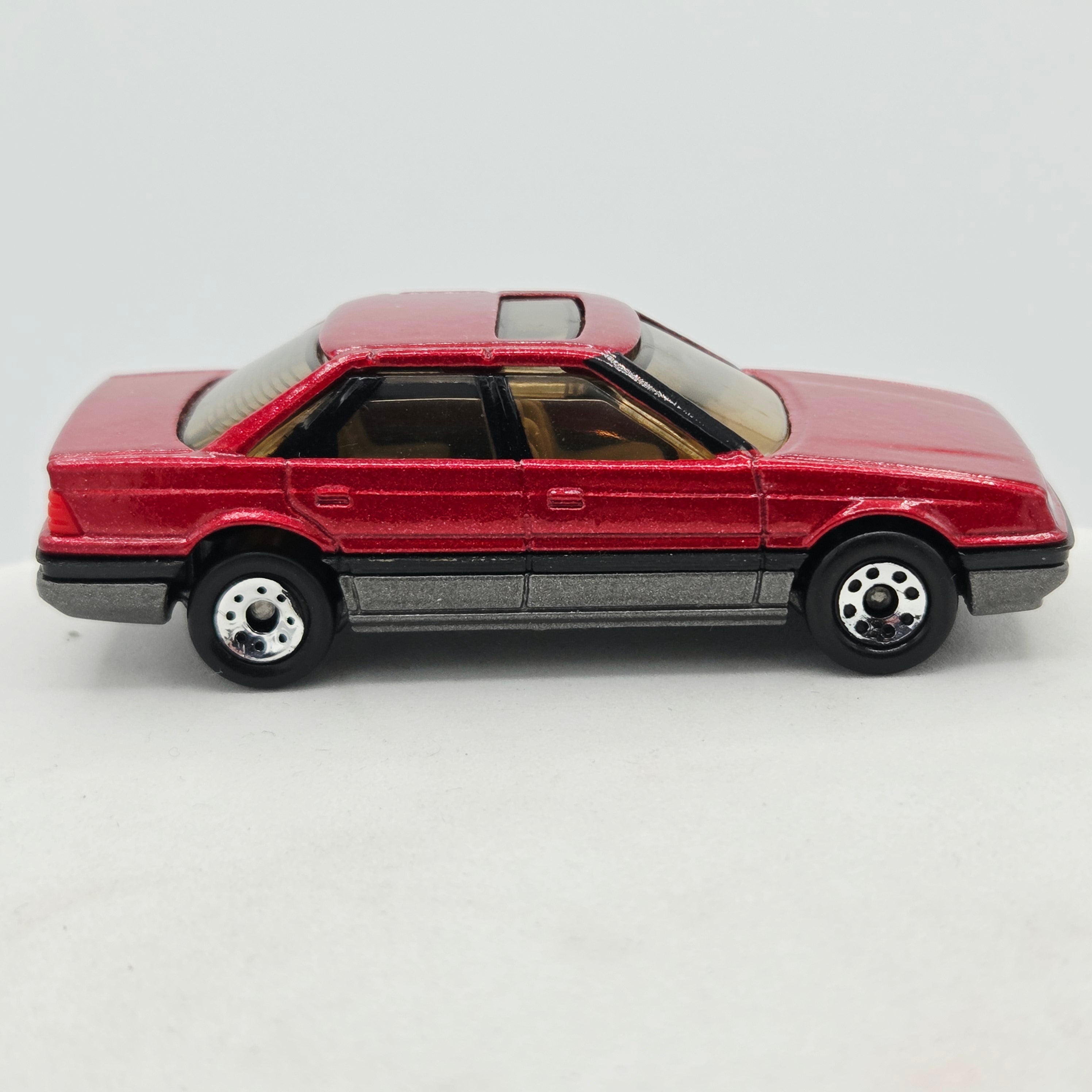 Matchbox Rover Sterling (1988-1990 MBX Basic 1-75)