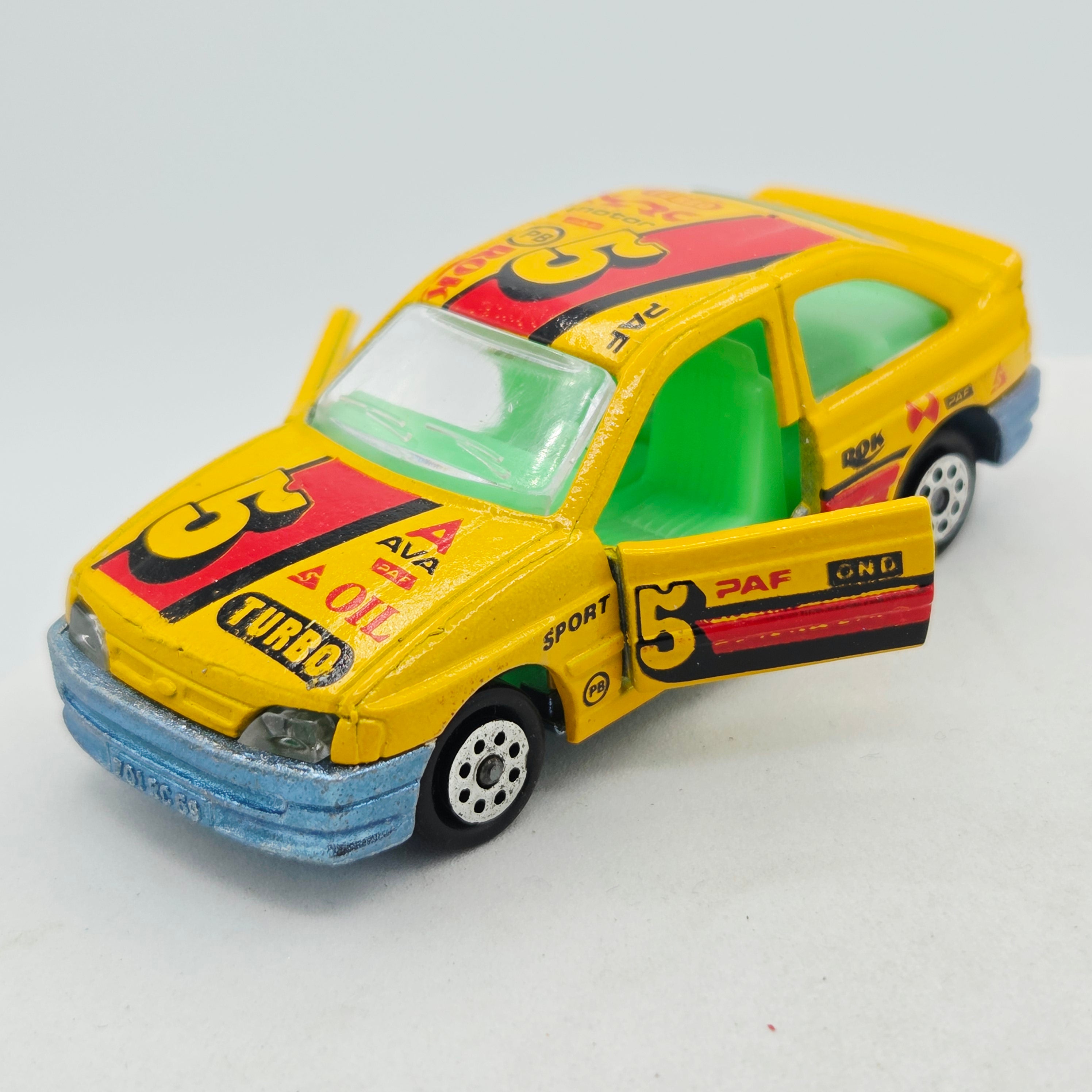 Majorette Ford Escort GT - 1:55, 8 Dot WHL #275 (1993-1998 200 Series)