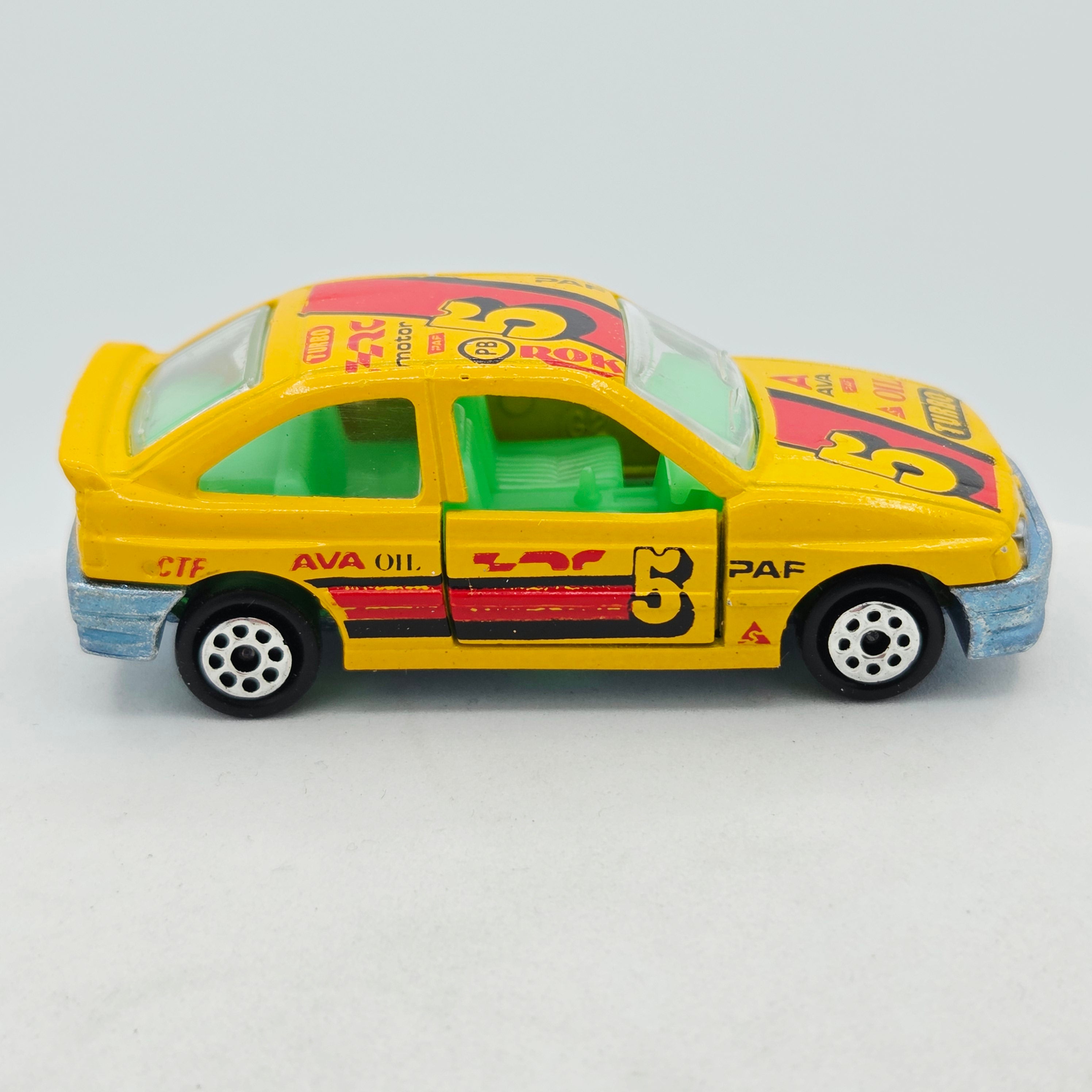 Majorette Ford Escort GT - 1:55, 8 Dot WHL #275 (1993-1998 200 Series)