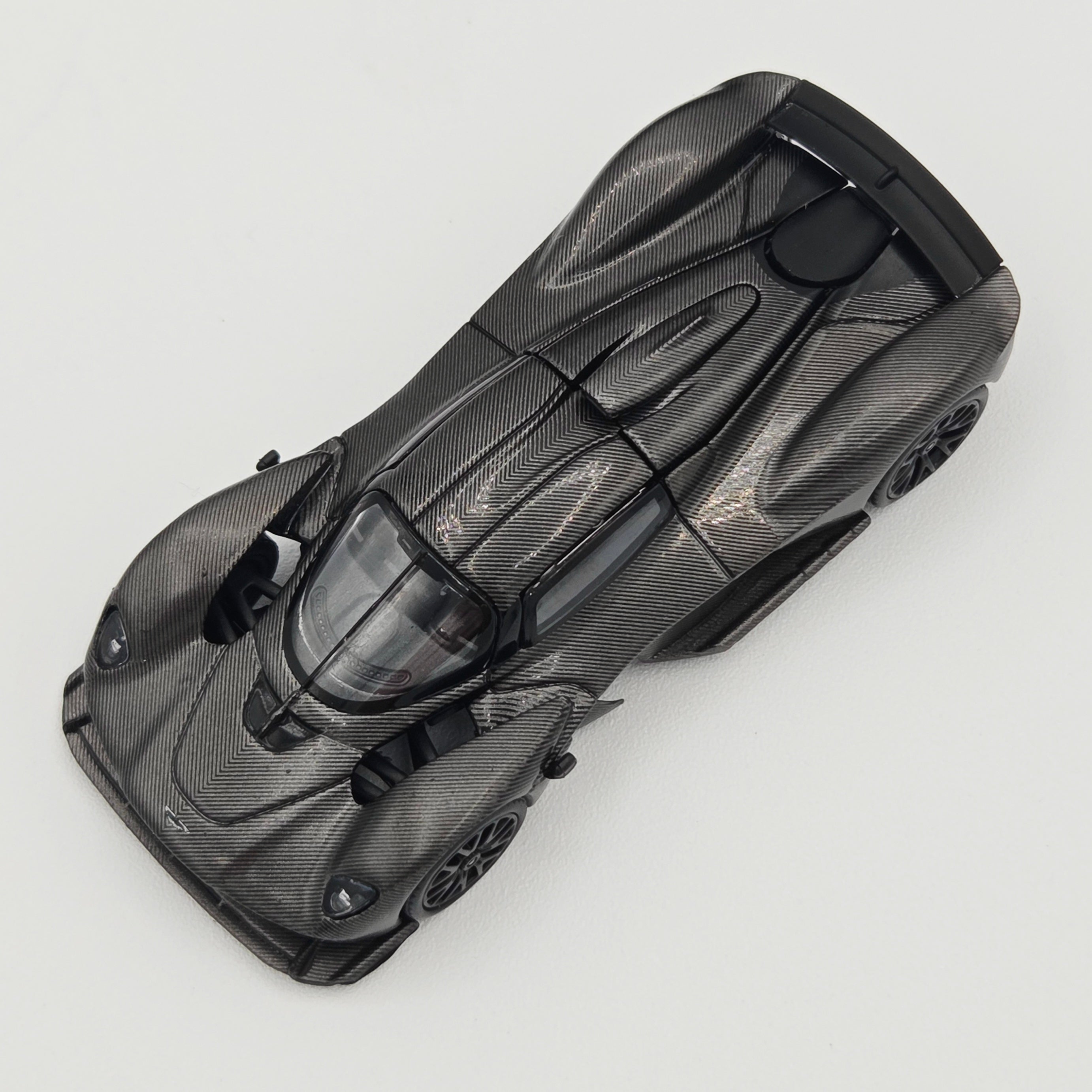 Pop Race Aston Martin Valkyrie- 1:64 #353 (2026 Limited Edition)
