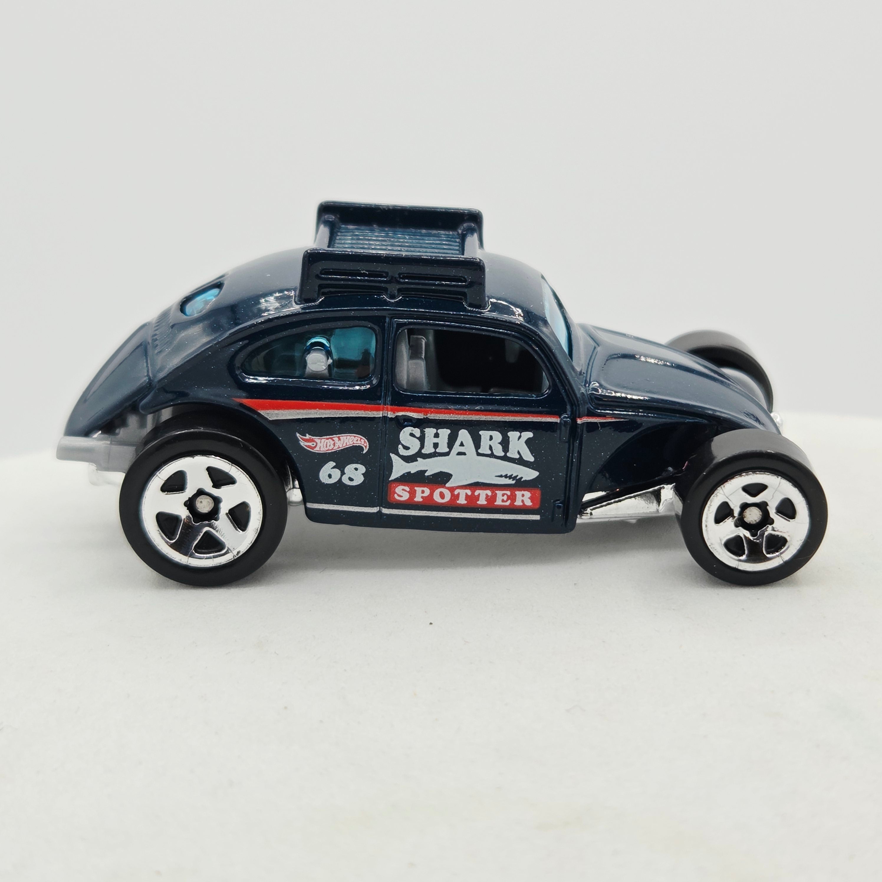 Hot Wheels Custom Volkswagen Beetle "Shark Spotter" (2017 HW Surfs Up 5 Pack - Multipack Exclusive)
