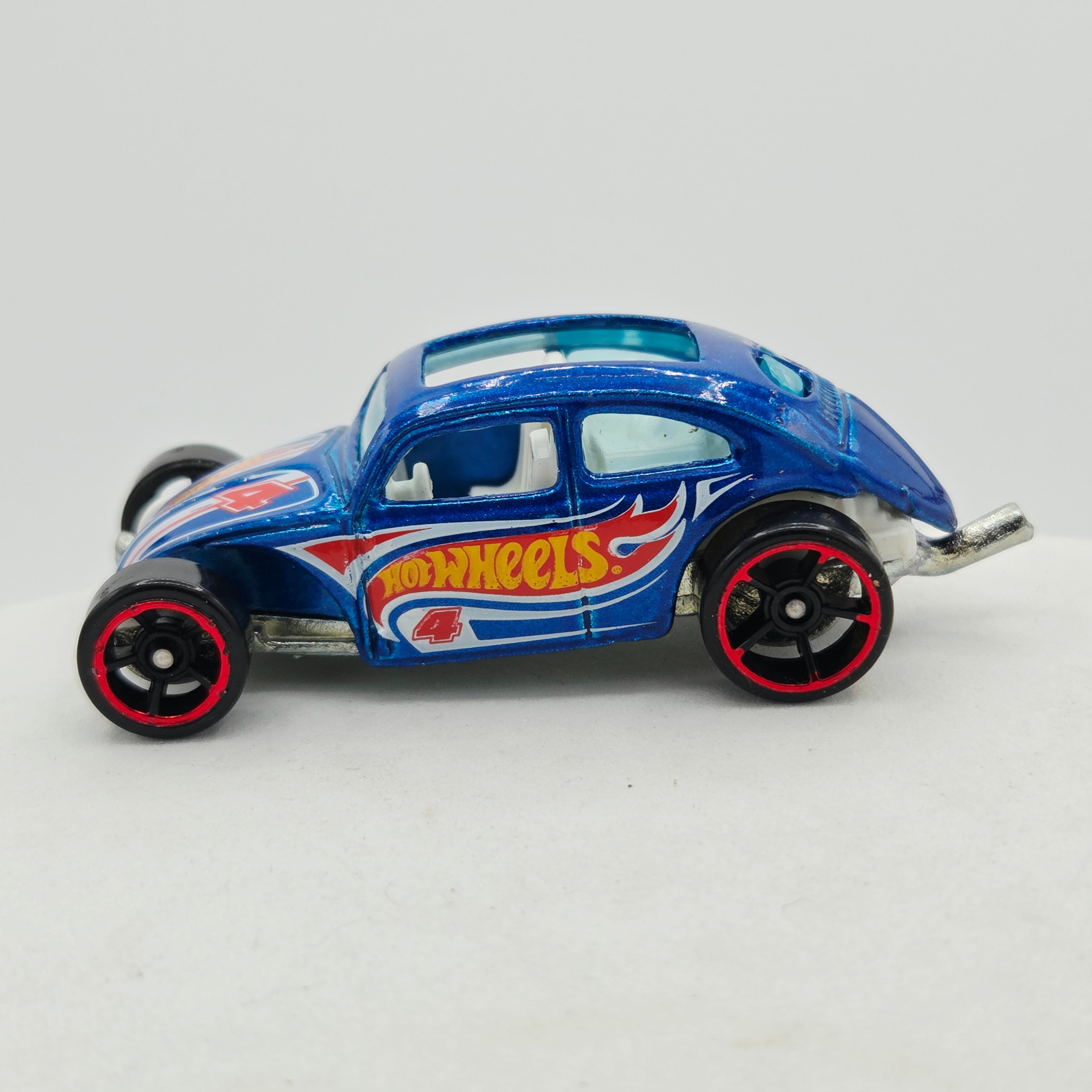 Hot Wheels Custom Volkswagen Beetle (2012 HW Basic - Racing)