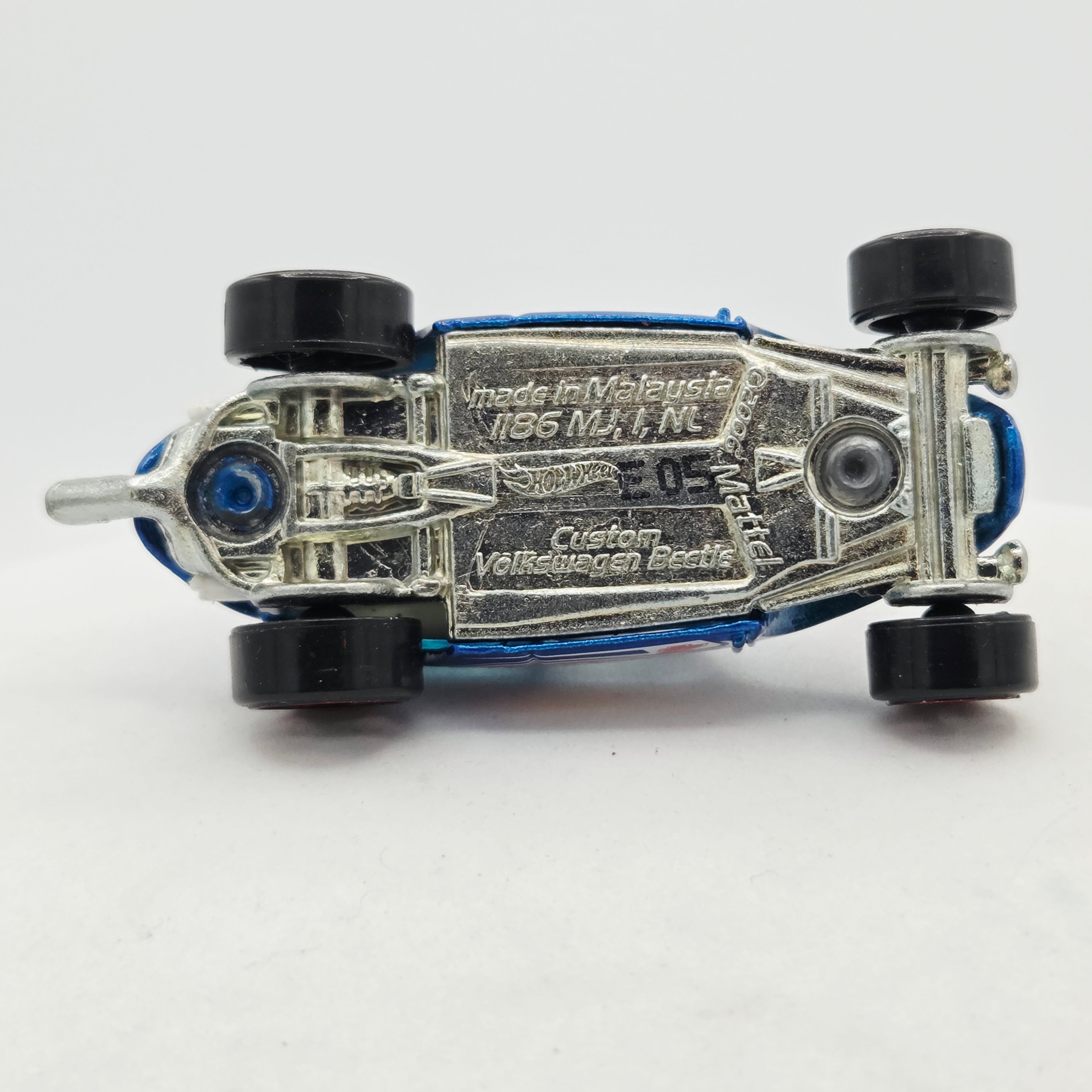 Hot Wheels Custom Volkswagen Beetle (2012 HW Basic - Racing)