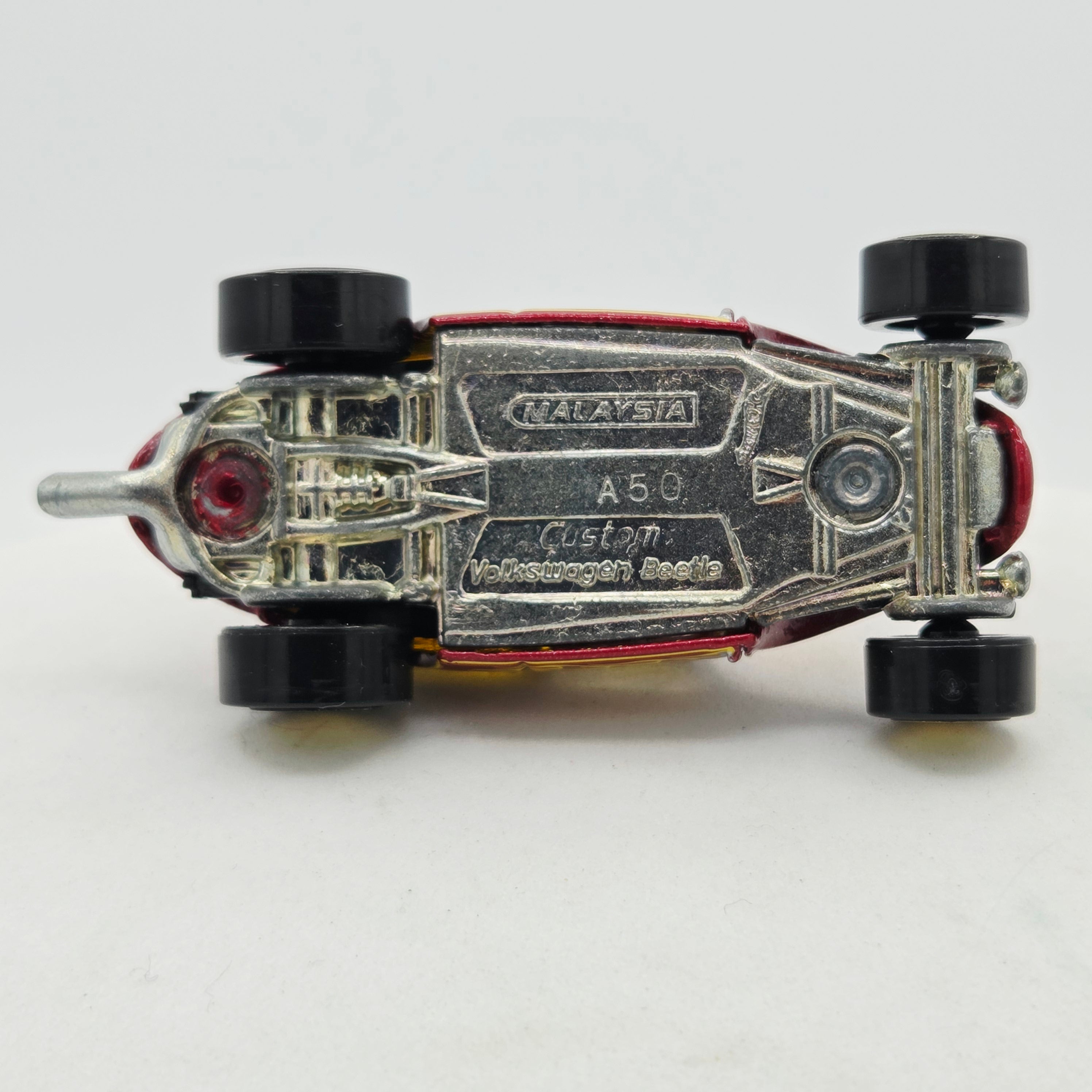 Hot Wheels Custom Volkswagen Beetle - Red (2009 HW Basic - Heat Fleet)